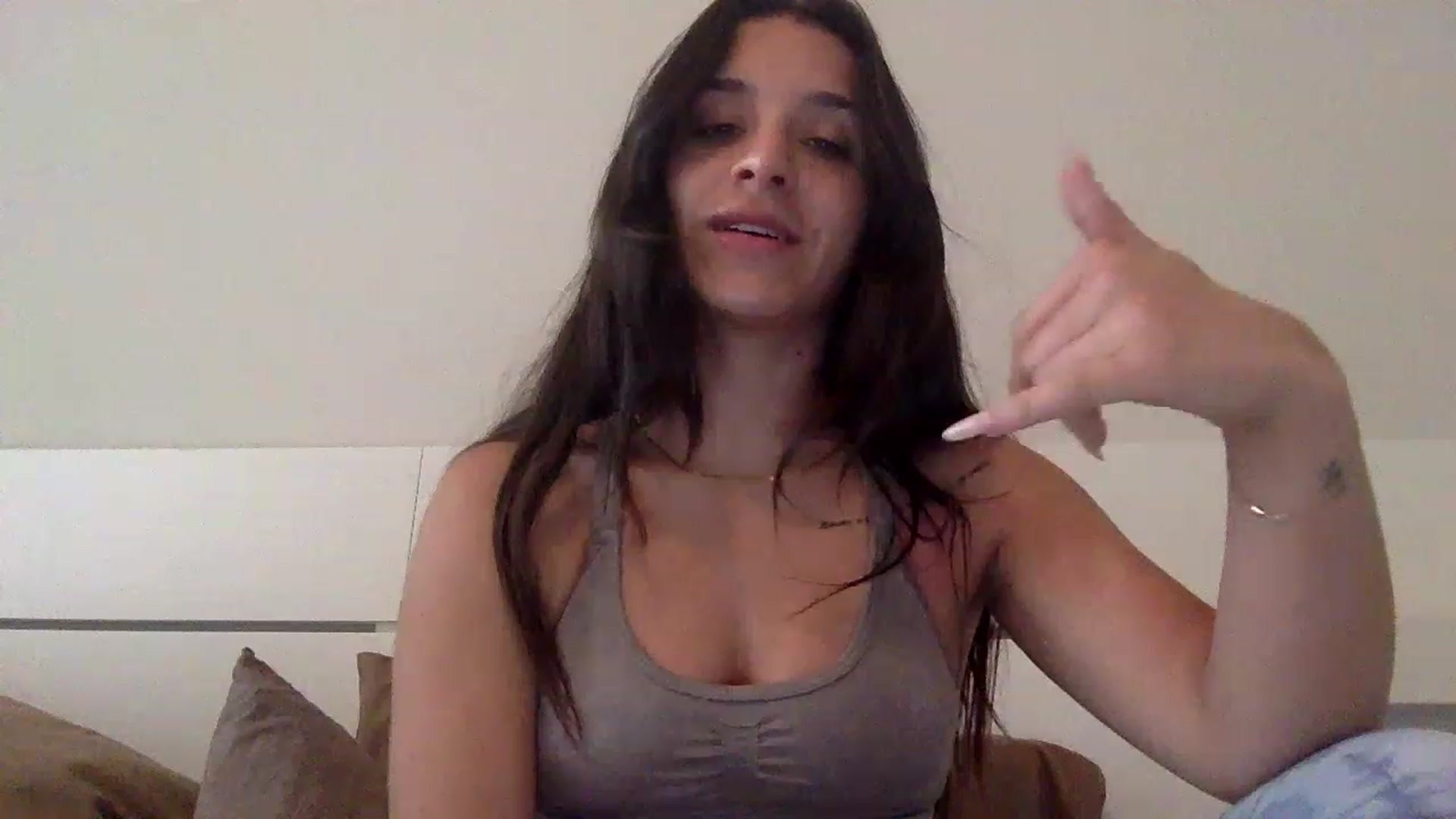 Gallery image thumbnail from scarletbaby2's myfreecams stream on, 03/11/2023, 23:08 image 12 of 20