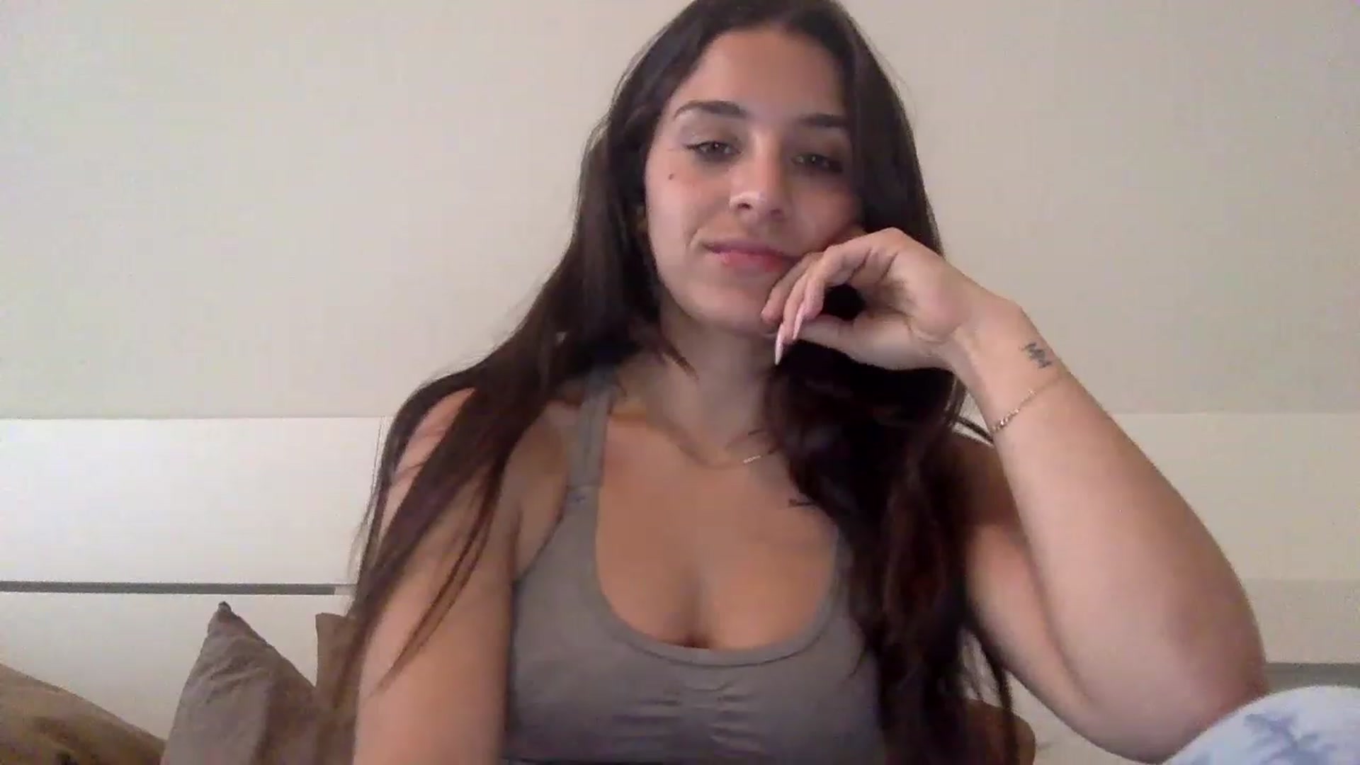 Gallery image thumbnail from scarletbaby2's myfreecams stream on, 03/11/2023, 23:08 image 19 of 20