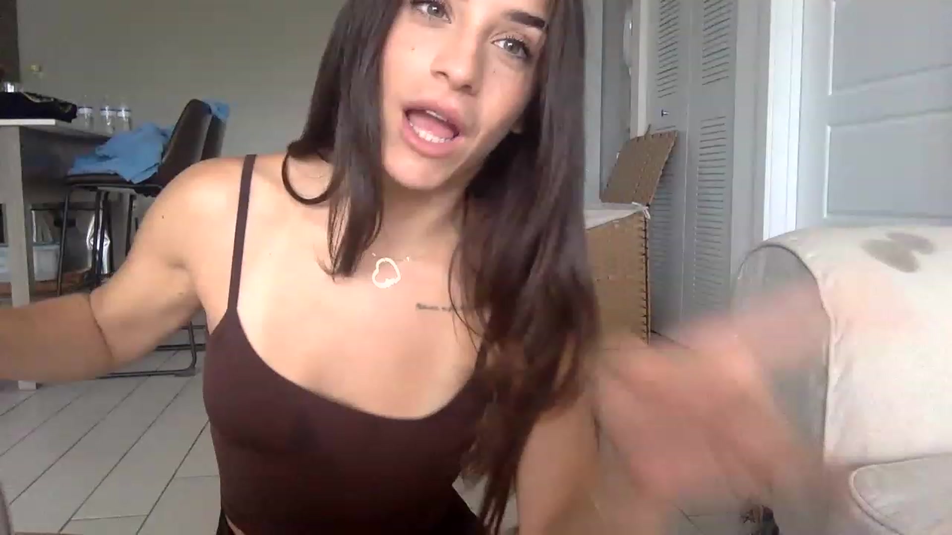 Gallery image thumbnail from scarletbaby2's myfreecams stream on, 08/07/2023, 20:59 image 6 of 20