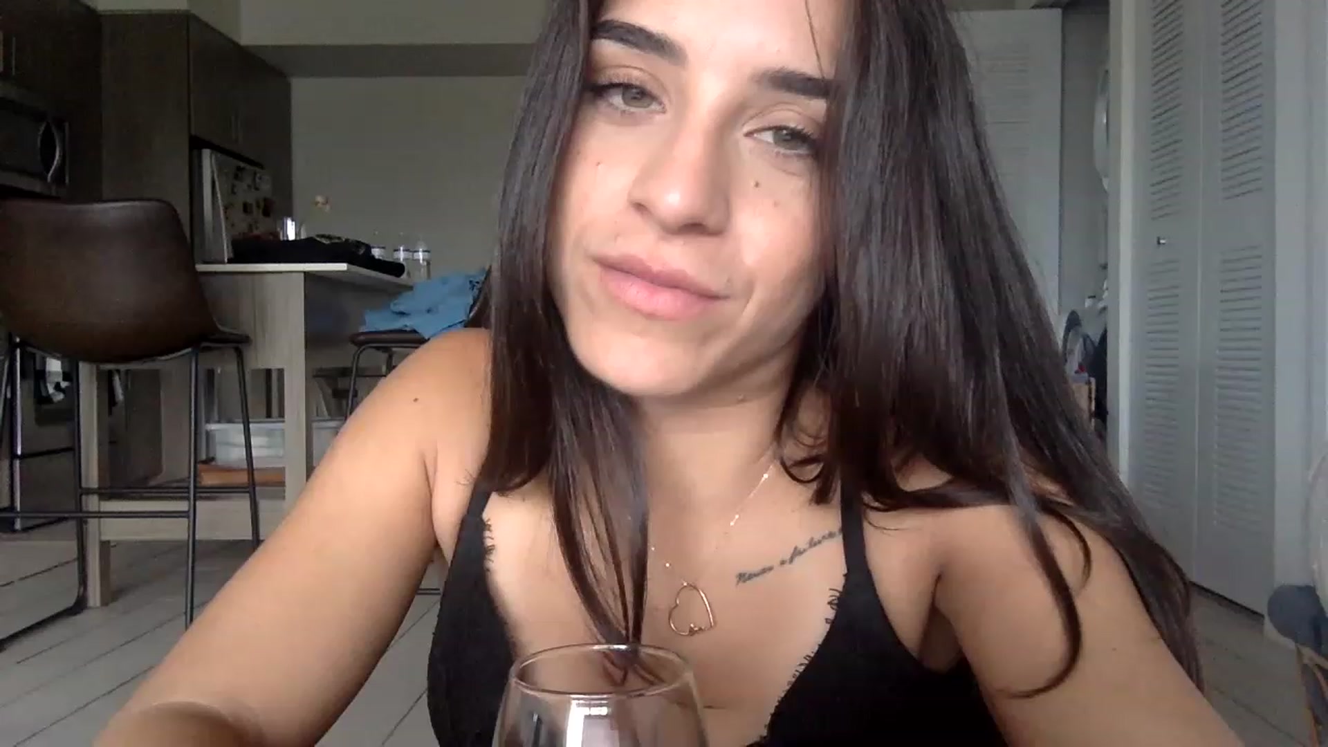 Gallery image thumbnail from scarletbaby2's myfreecams stream on, 08/07/2023, 22:57 image 4 of 20