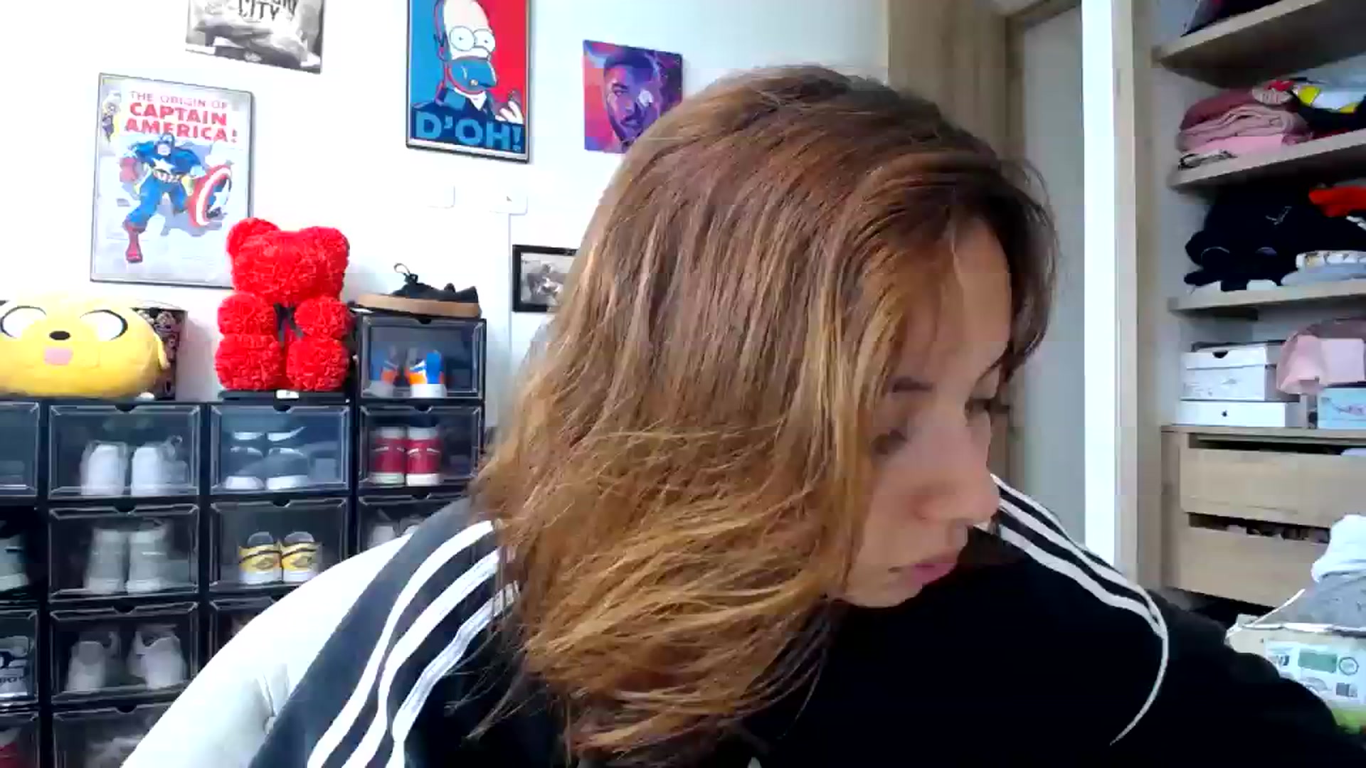 Gallery image thumbnail from scarletdoll_'s myfreecams stream on, 04/05/2024, 18:27 image 12 of 20