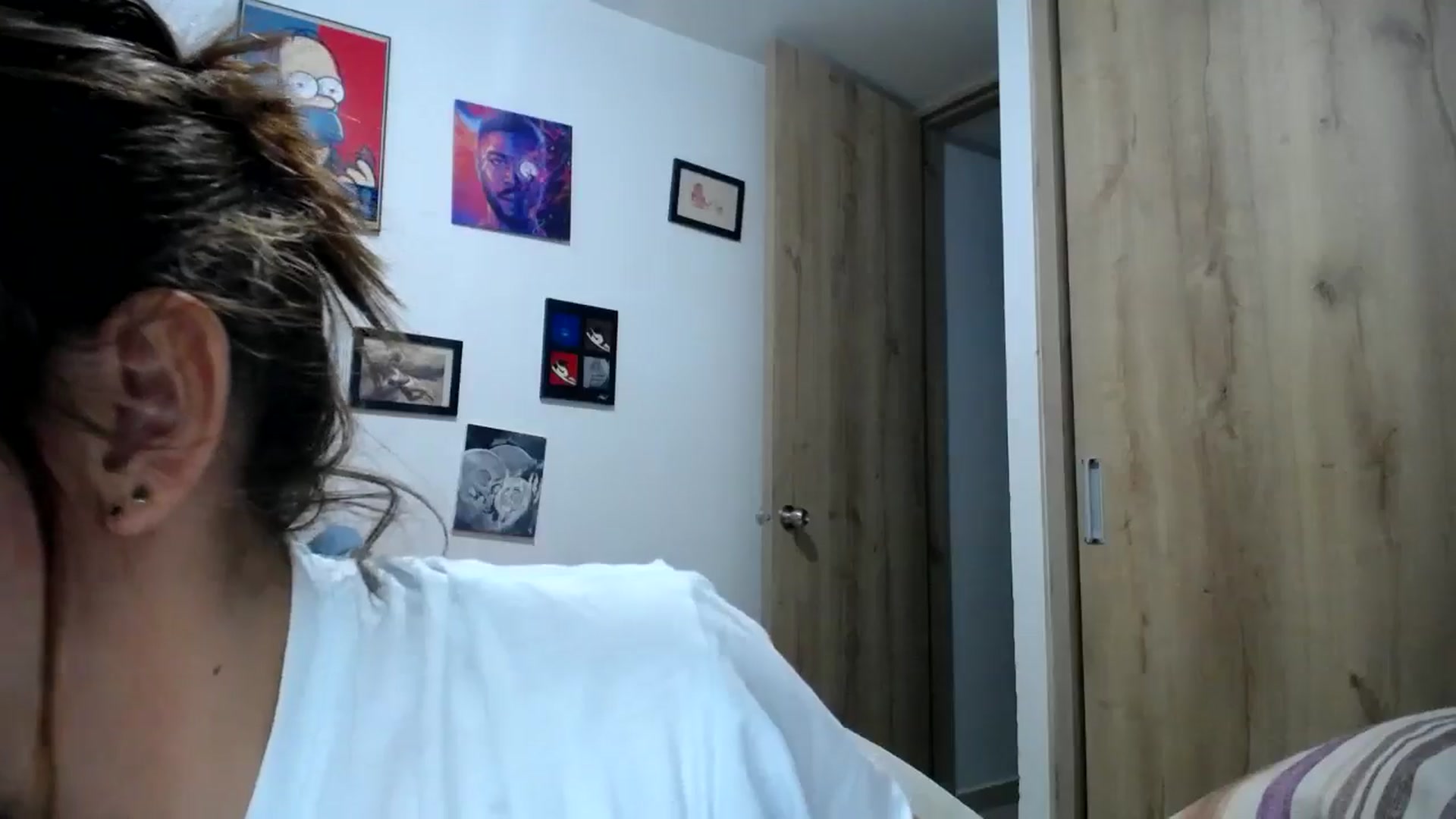 Gallery image thumbnail from scarletdoll_'s myfreecams stream on, 05/03/2024, 02:18 image 7 of 20