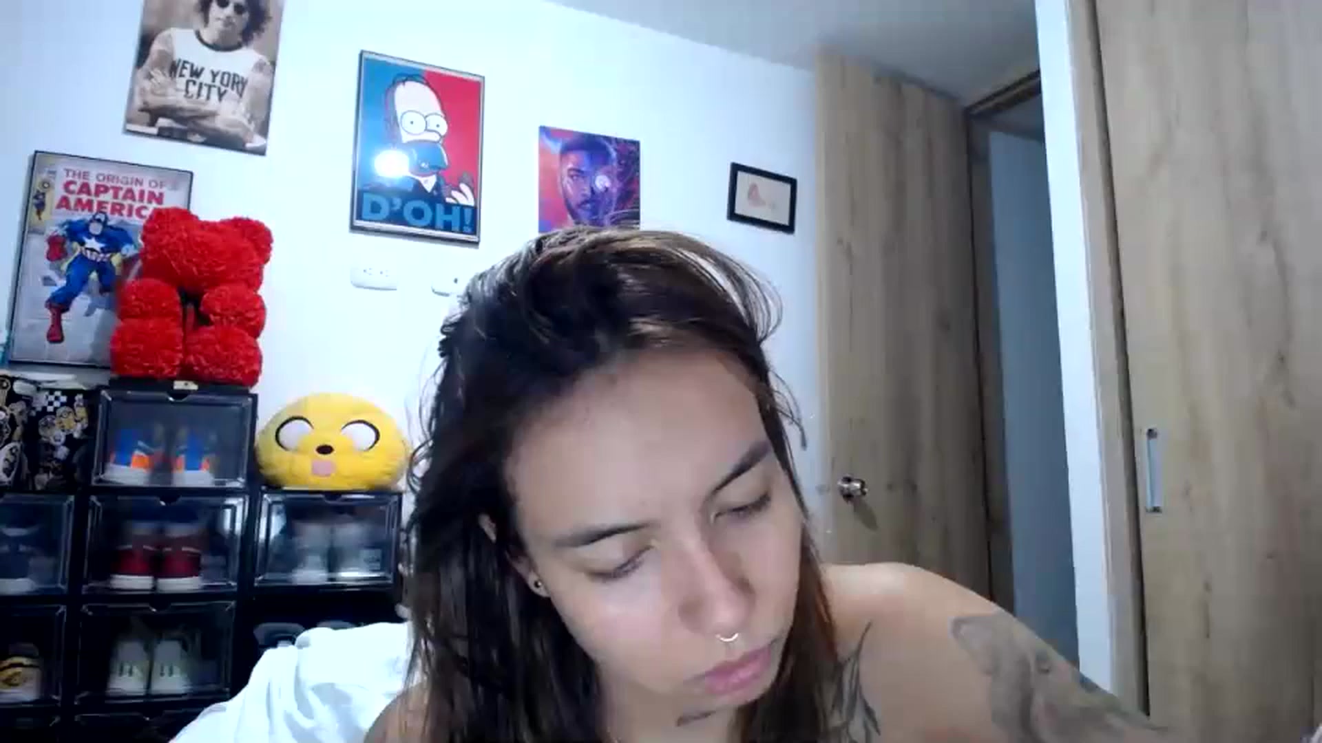 Gallery image thumbnail from scarletdoll_'s myfreecams stream on, 05/03/2024, 06:38 image 3 of 20