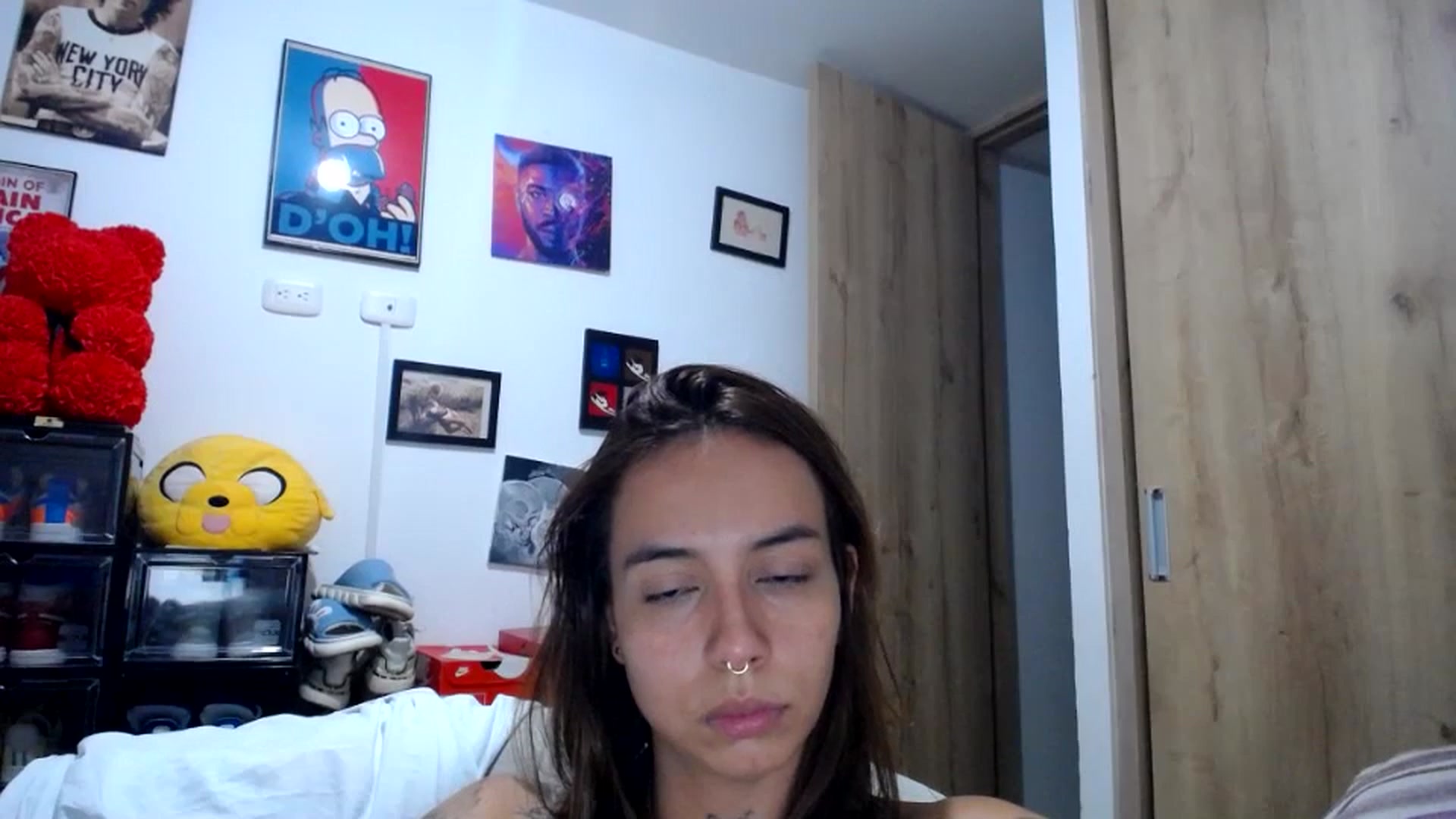 Gallery image thumbnail from scarletdoll_'s myfreecams stream on, 05/03/2024, 06:38 image 12 of 20
