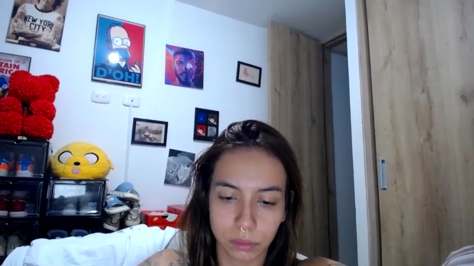 Gallery image thumbnail from scarletdoll_'s myfreecams stream on, 05/03/2024, 06:38 image 15 of 20