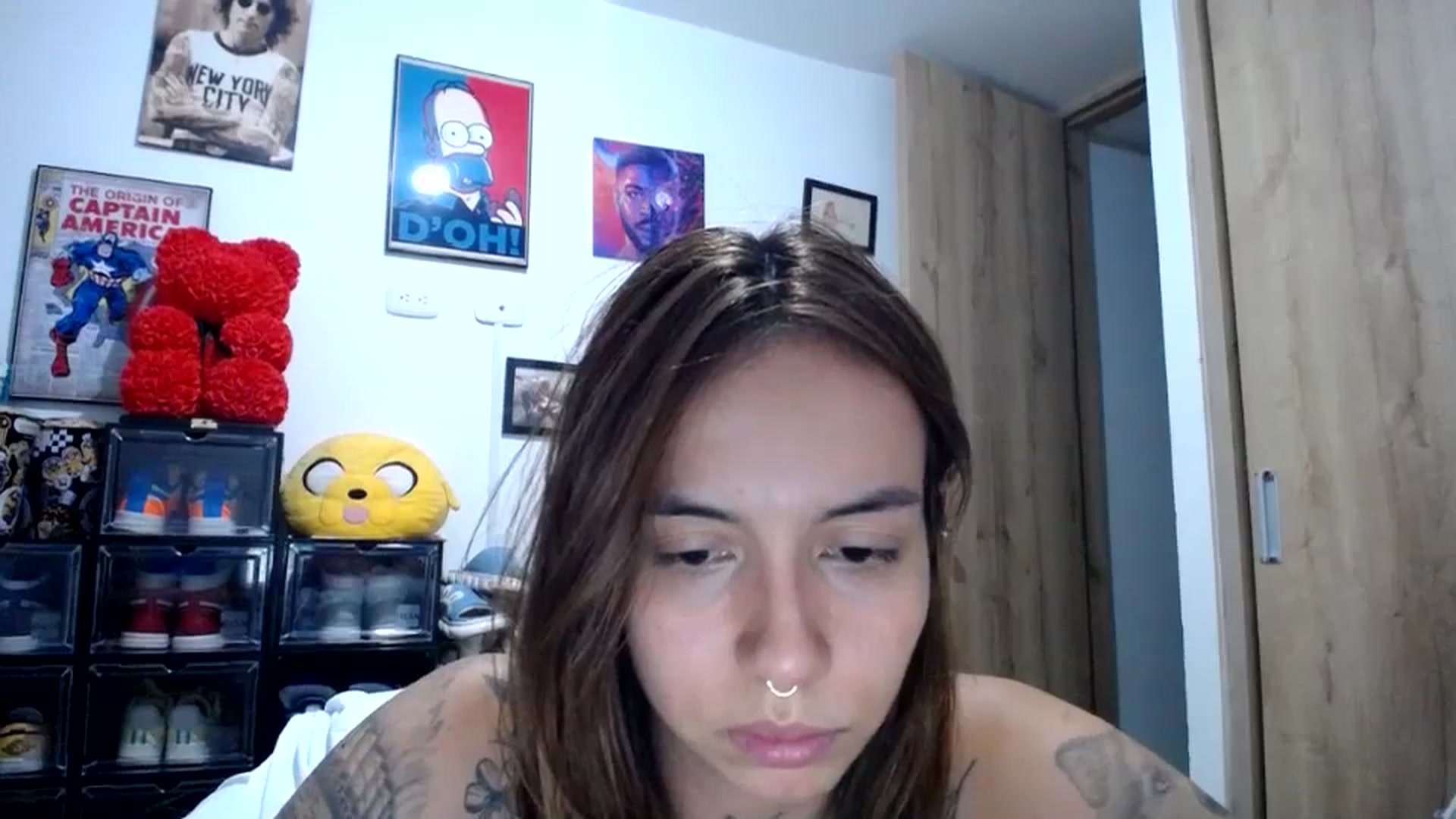 Gallery image thumbnail from scarletdoll_'s myfreecams stream on, 05/03/2024, 06:38 image 7 of 20