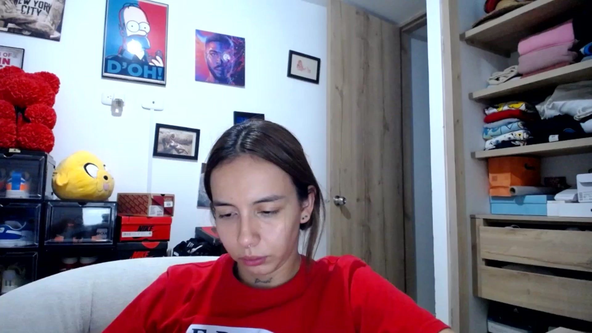 Gallery image thumbnail from scarletdoll_'s myfreecams stream on, 05/21/2024, 08:29 image 11 of 20