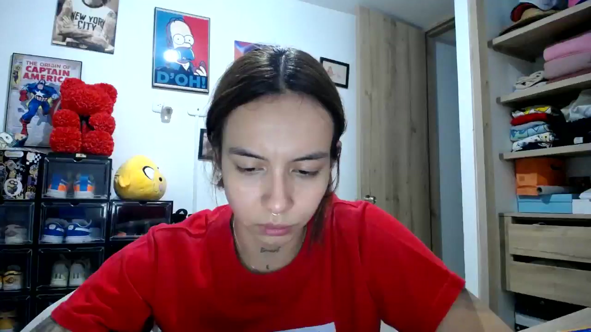 Gallery image thumbnail from scarletdoll_'s myfreecams stream on, 05/21/2024, 08:29 image 2 of 20