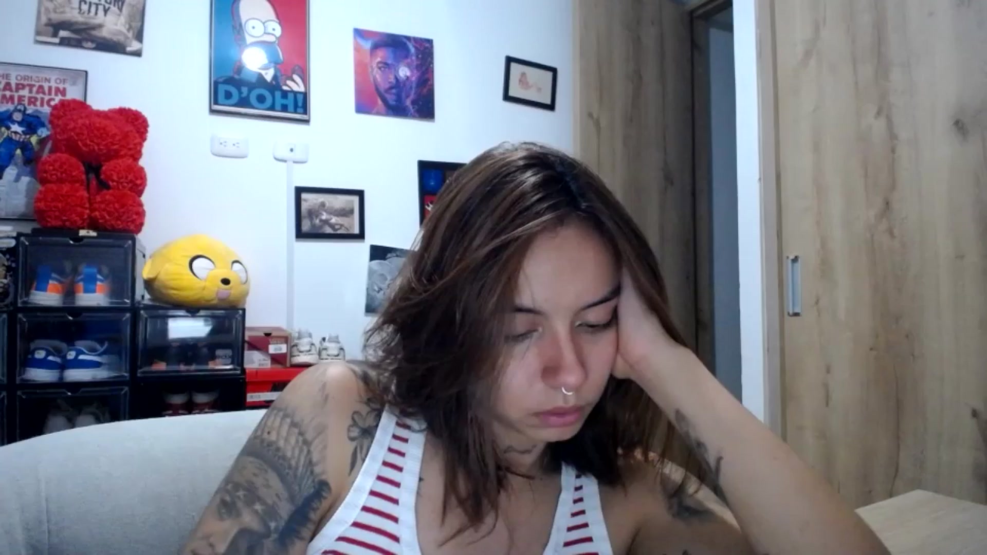 Gallery image thumbnail from scarletdoll_'s myfreecams stream on, 05/25/2024, 10:30 image 11 of 20