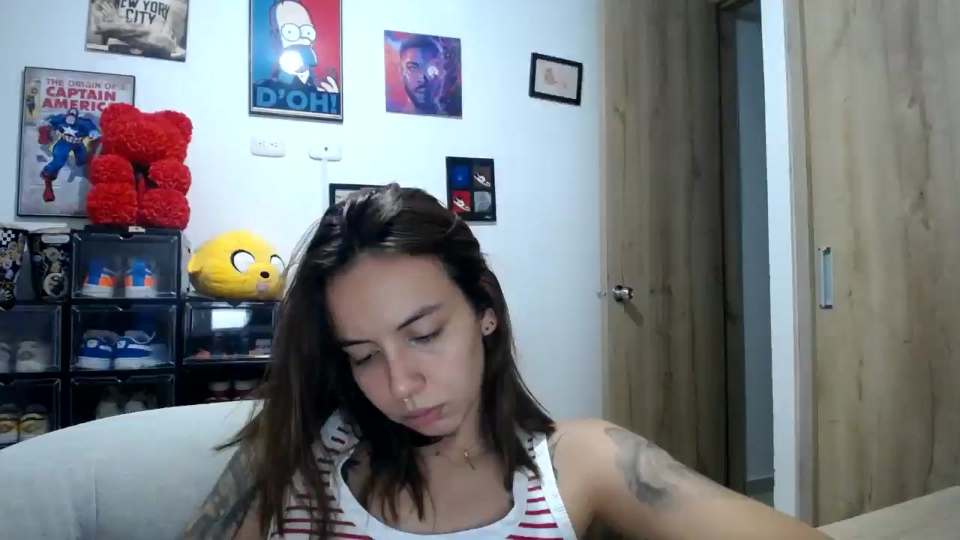 Gallery image thumbnail from scarletdoll_'s myfreecams stream on, 05/25/2024, 10:30 image 6 of 20