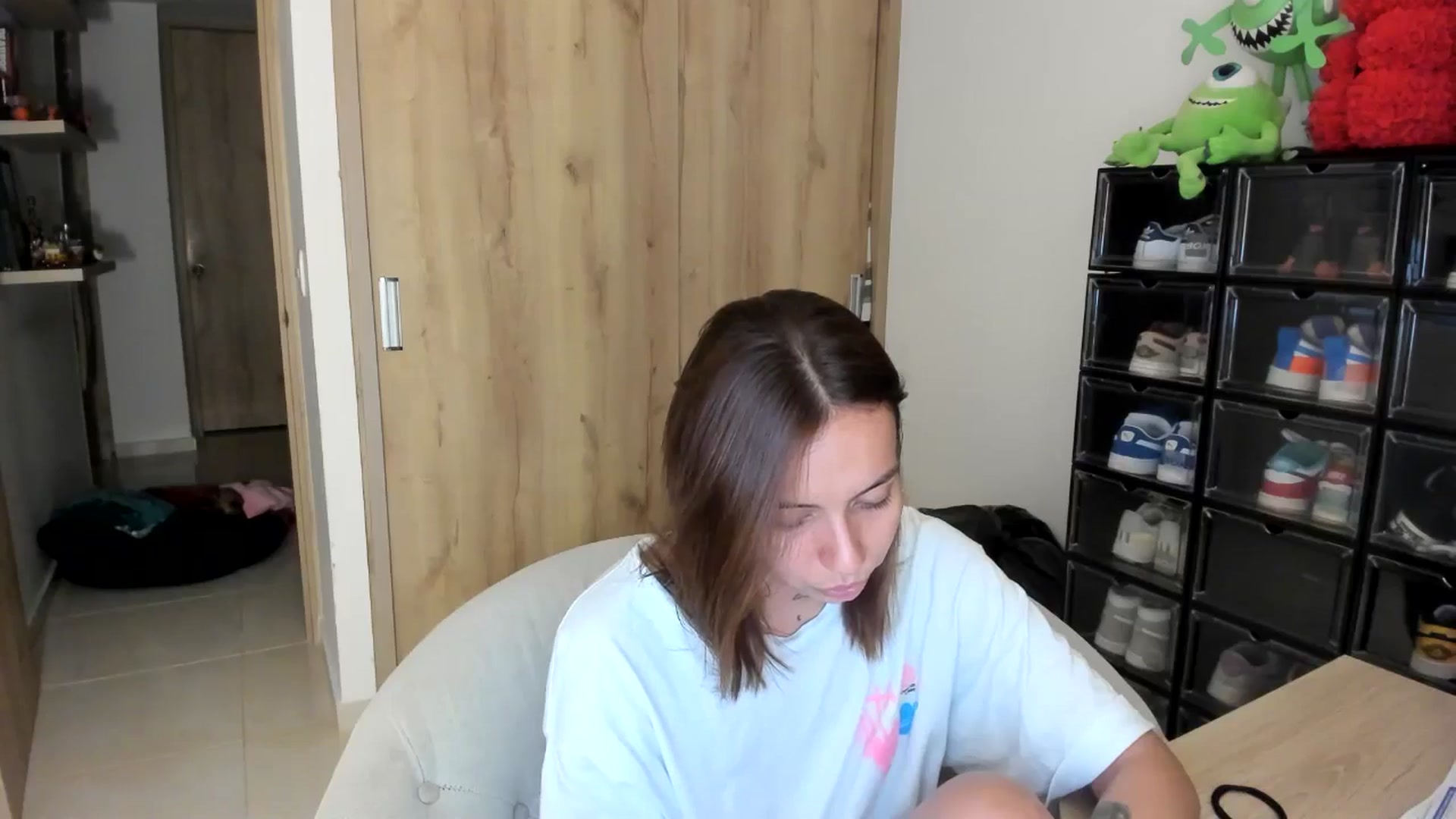 Gallery image thumbnail from scarletdoll_'s myfreecams stream on, 06/13/2024, 08:53 image 17 of 20