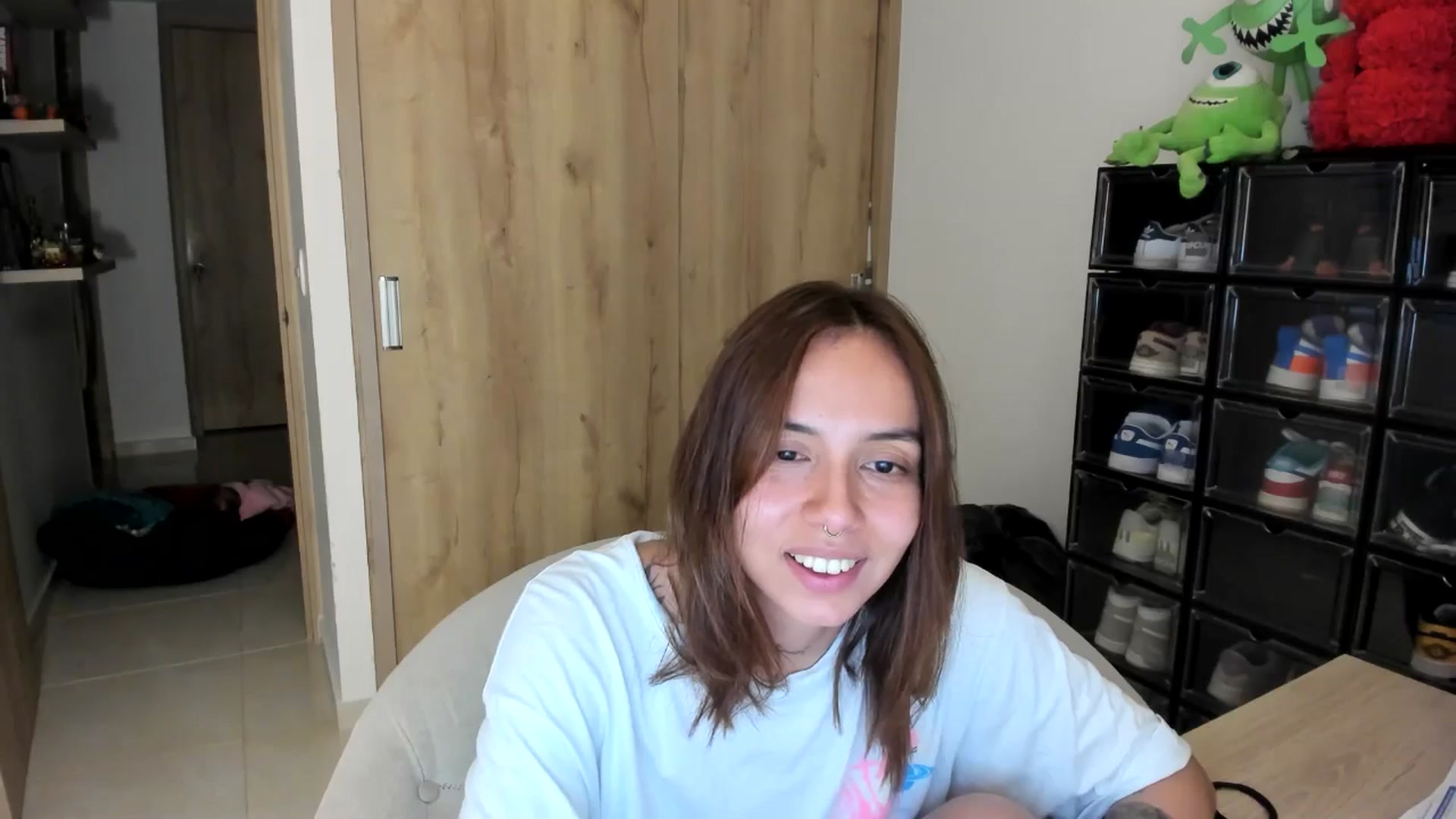 Gallery image thumbnail from scarletdoll_'s myfreecams stream on, 06/13/2024, 08:53 image 11 of 20