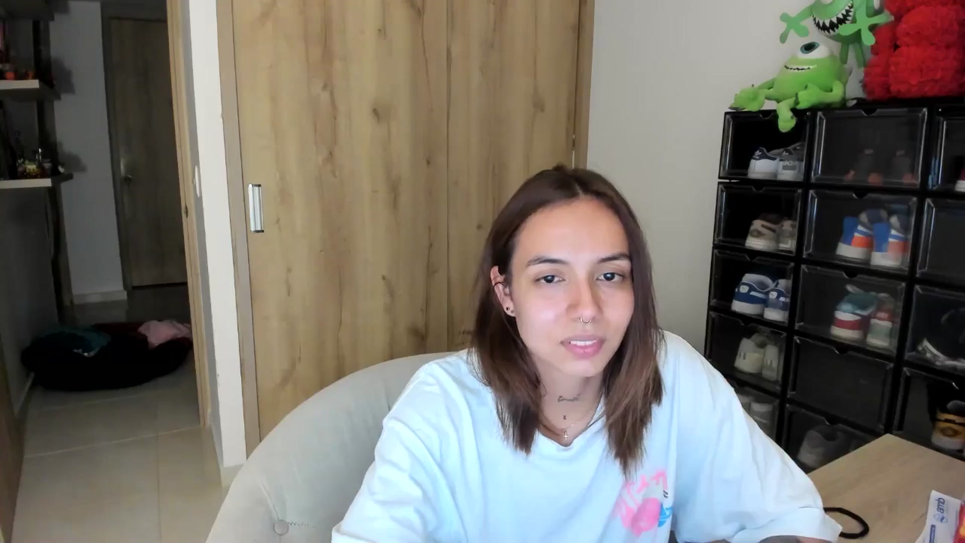 Gallery image thumbnail from scarletdoll_'s myfreecams stream on, 06/13/2024, 08:53 image 20 of 20