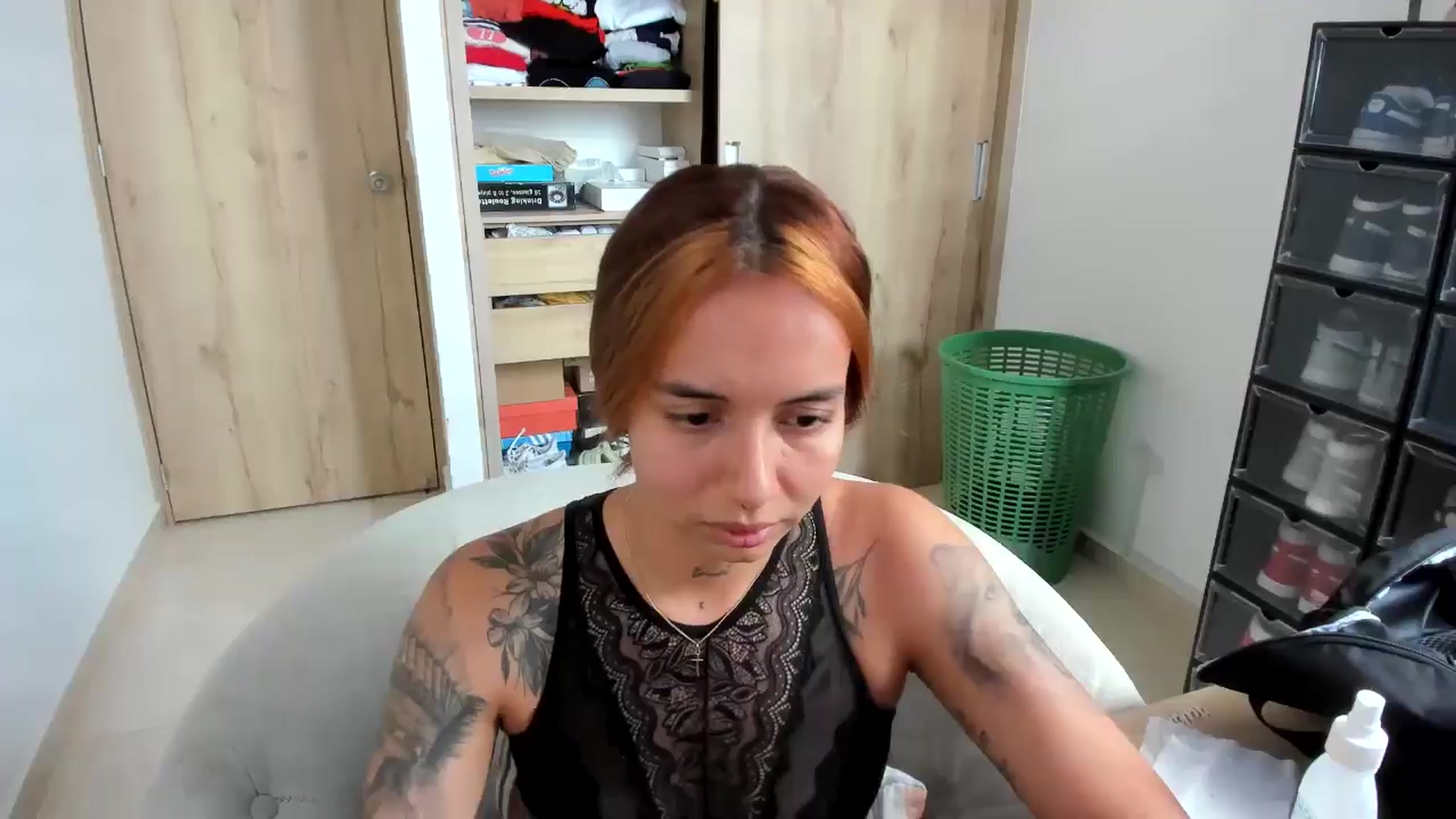 Gallery image thumbnail from scarletdoll_'s myfreecams stream on, 10/22/2024, 18:42 image 4 of 20
