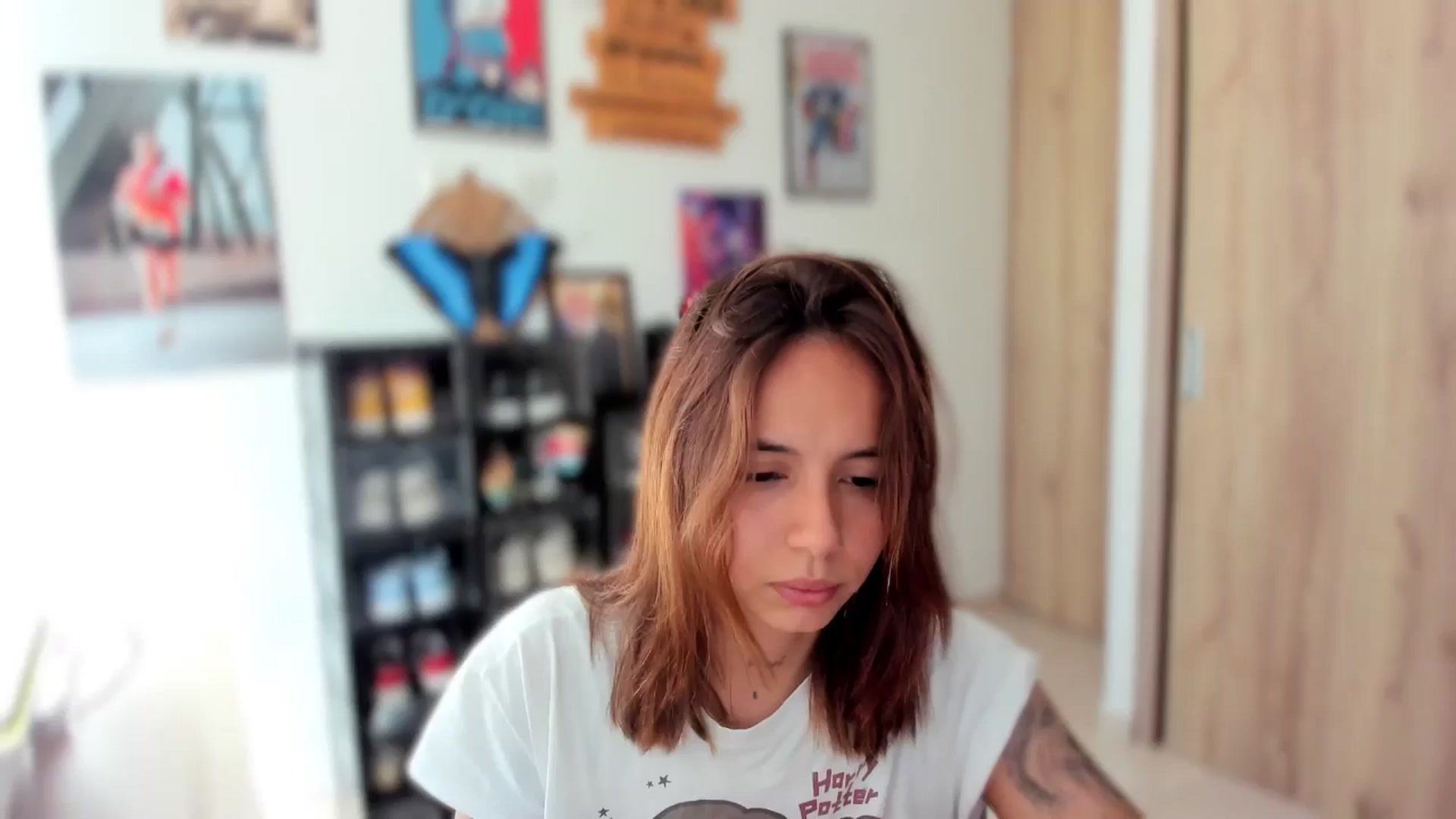 Gallery image thumbnail from scarletdoll_'s myfreecams stream on, 02/05/2026, 21:55 image 1 of 20
