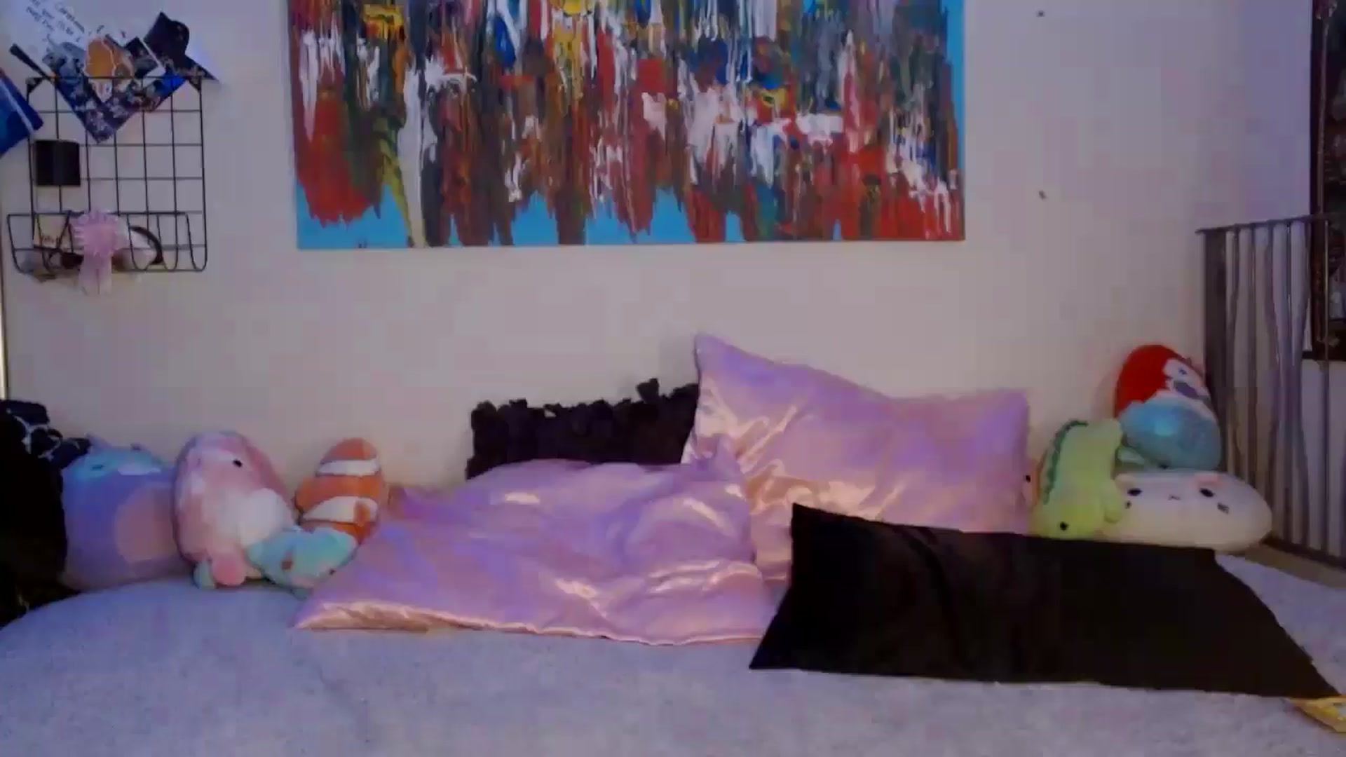 Gallery image thumbnail from scarmoonxxx's myfreecams stream on, 07/16/2024, 08:09 image 2 of 20