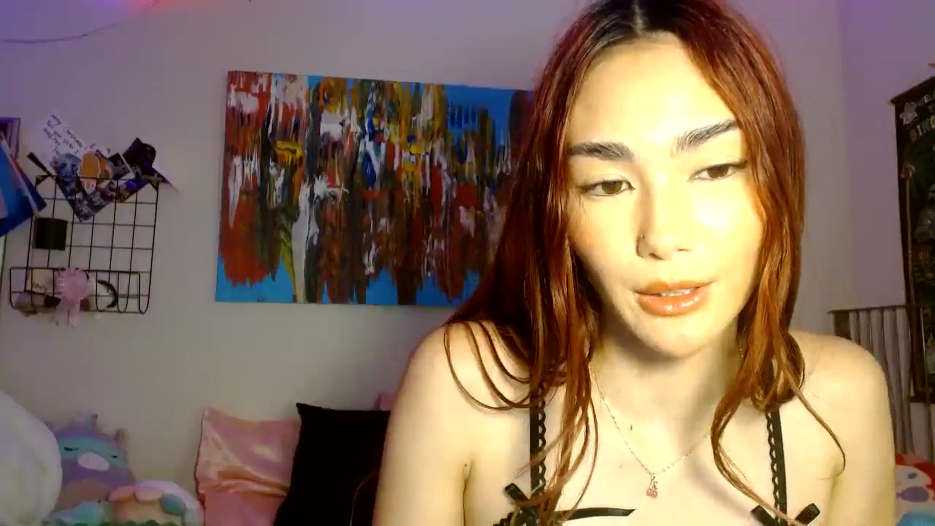 Gallery image thumbnail from scarmoonxxx's myfreecams stream on, 08/25/2024, 09:02 image 11 of 20
