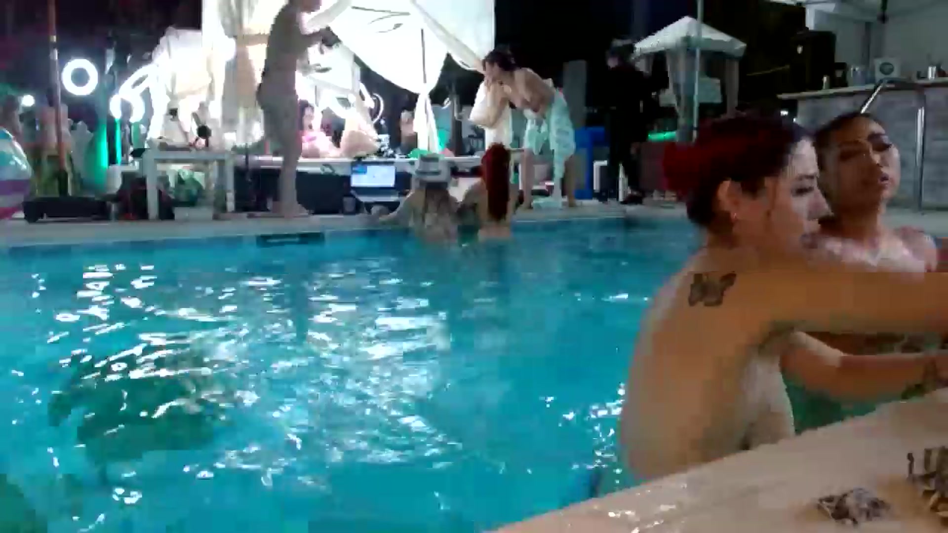 Gallery image thumbnail from scarmoonxxx's myfreecams stream on, 09/25/2024, 06:16 image 5 of 20