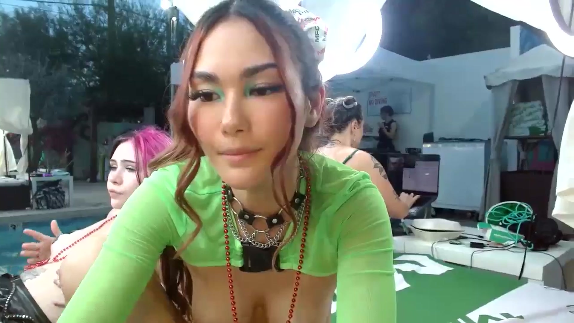 Gallery image thumbnail from scarmoonxxx's myfreecams stream on, 09/26/2024, 01:52 image 19 of 20