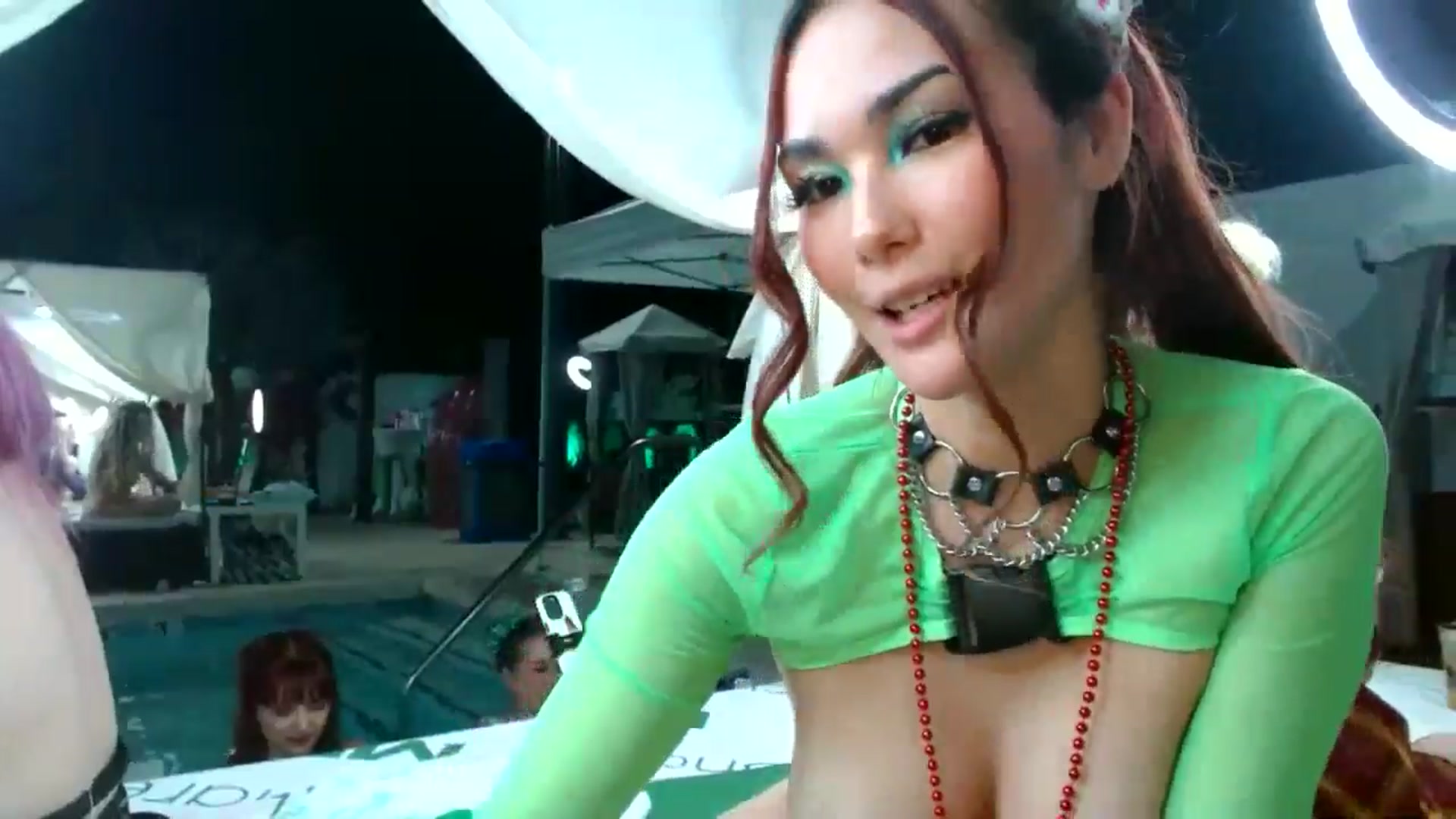 Gallery image thumbnail from scarmoonxxx's myfreecams stream on, 09/26/2024, 03:55 image 2 of 20
