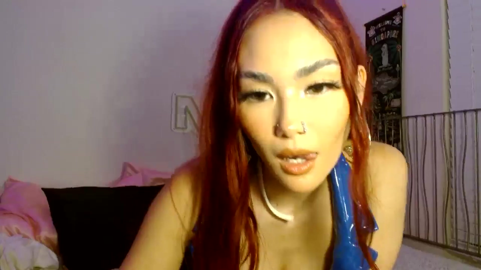 Gallery image thumbnail from scarmoonxxx's myfreecams stream on, 11/04/2024, 03:24 image 2 of 20
