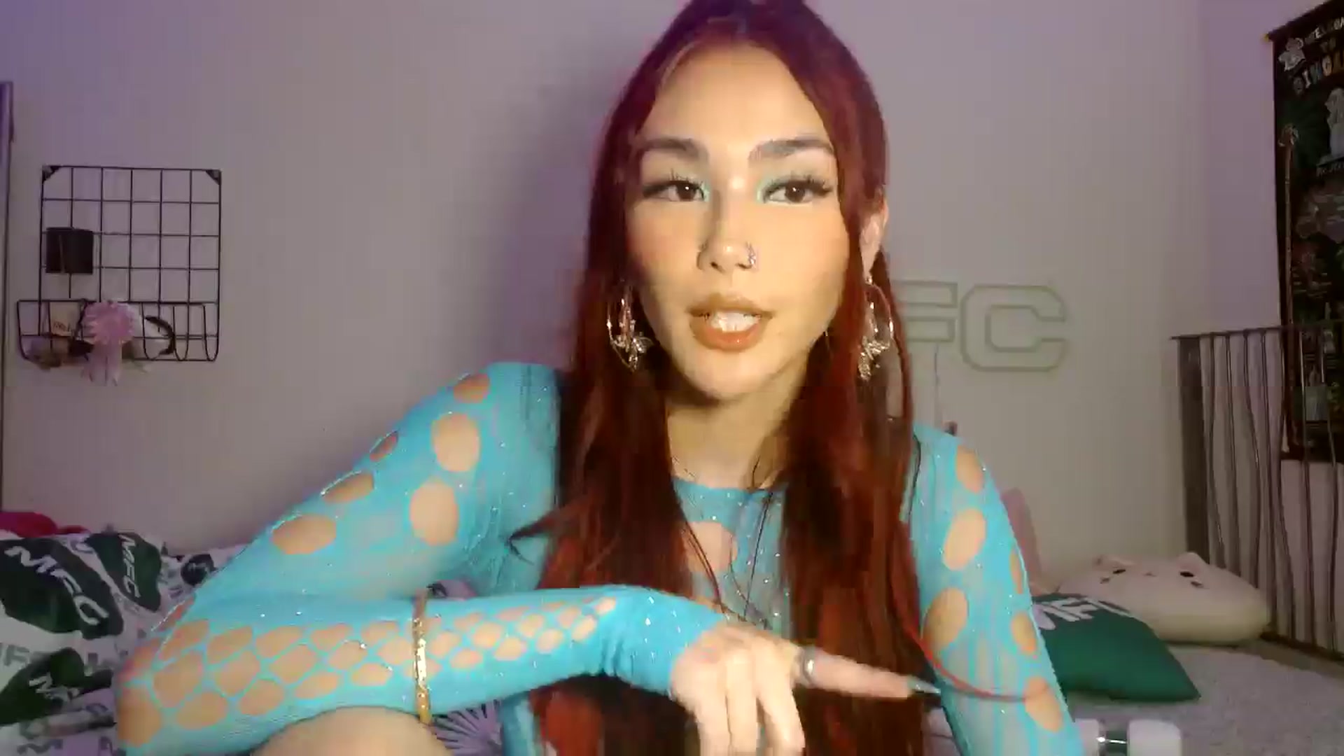 Gallery image thumbnail from scarmoonxxx's myfreecams stream on, 11/11/2024, 05:35 image 10 of 20