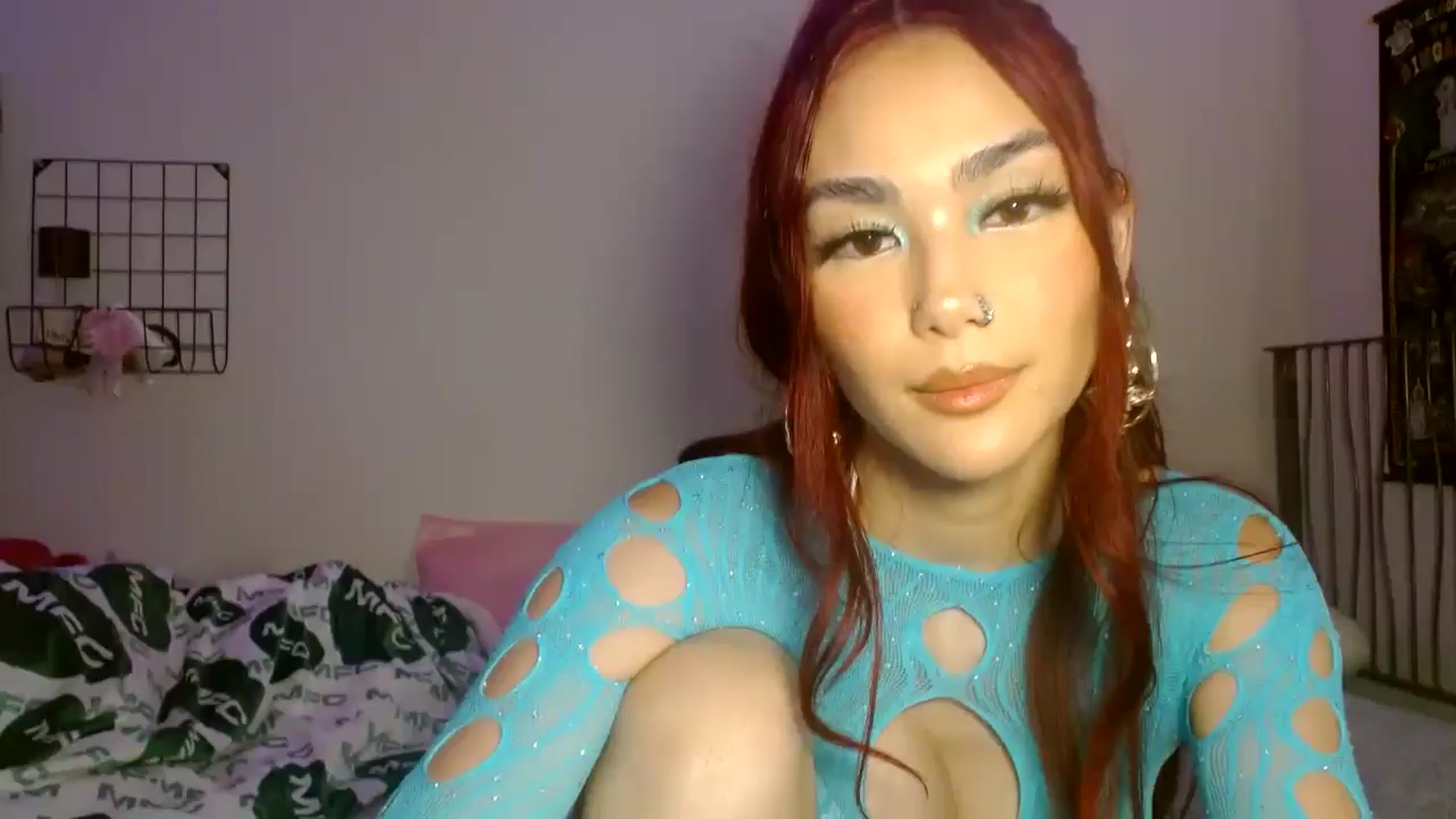 Gallery image thumbnail from scarmoonxxx's myfreecams stream on, 11/11/2024, 06:46 image 18 of 20