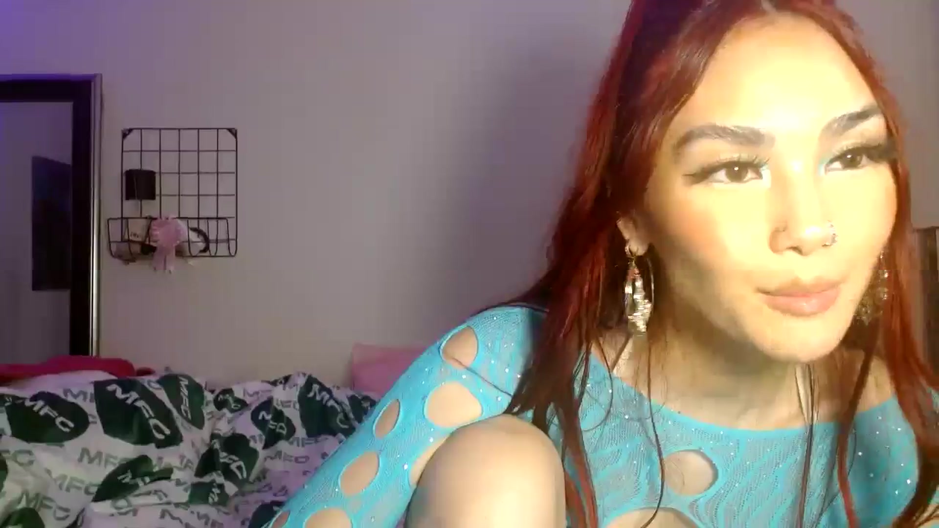 Gallery image thumbnail from scarmoonxxx's myfreecams stream on, 11/11/2024, 07:33 image 16 of 20