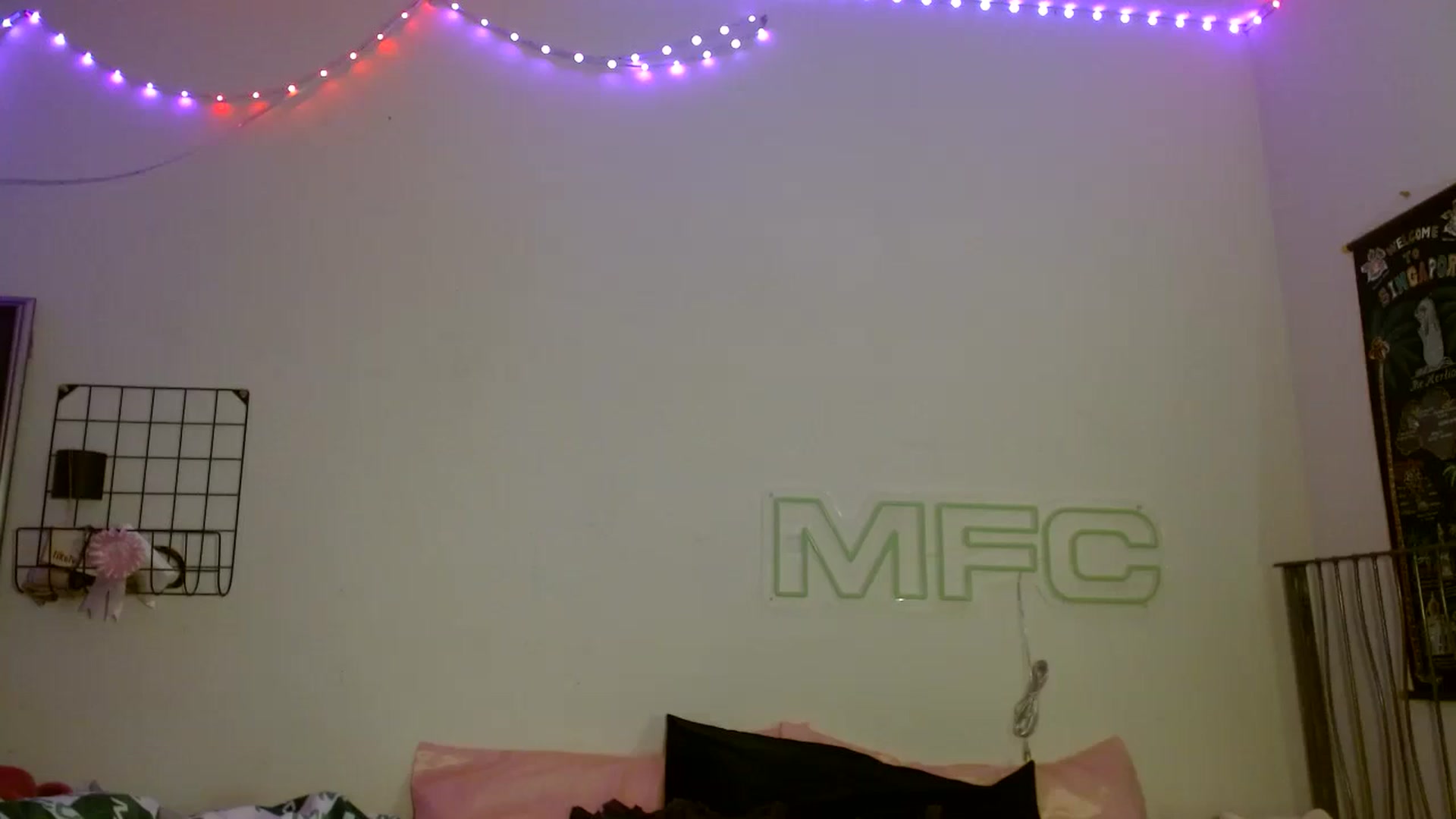 Gallery image thumbnail from scarmoonxxx's myfreecams stream on, 11/11/2024, 07:33 image 2 of 20