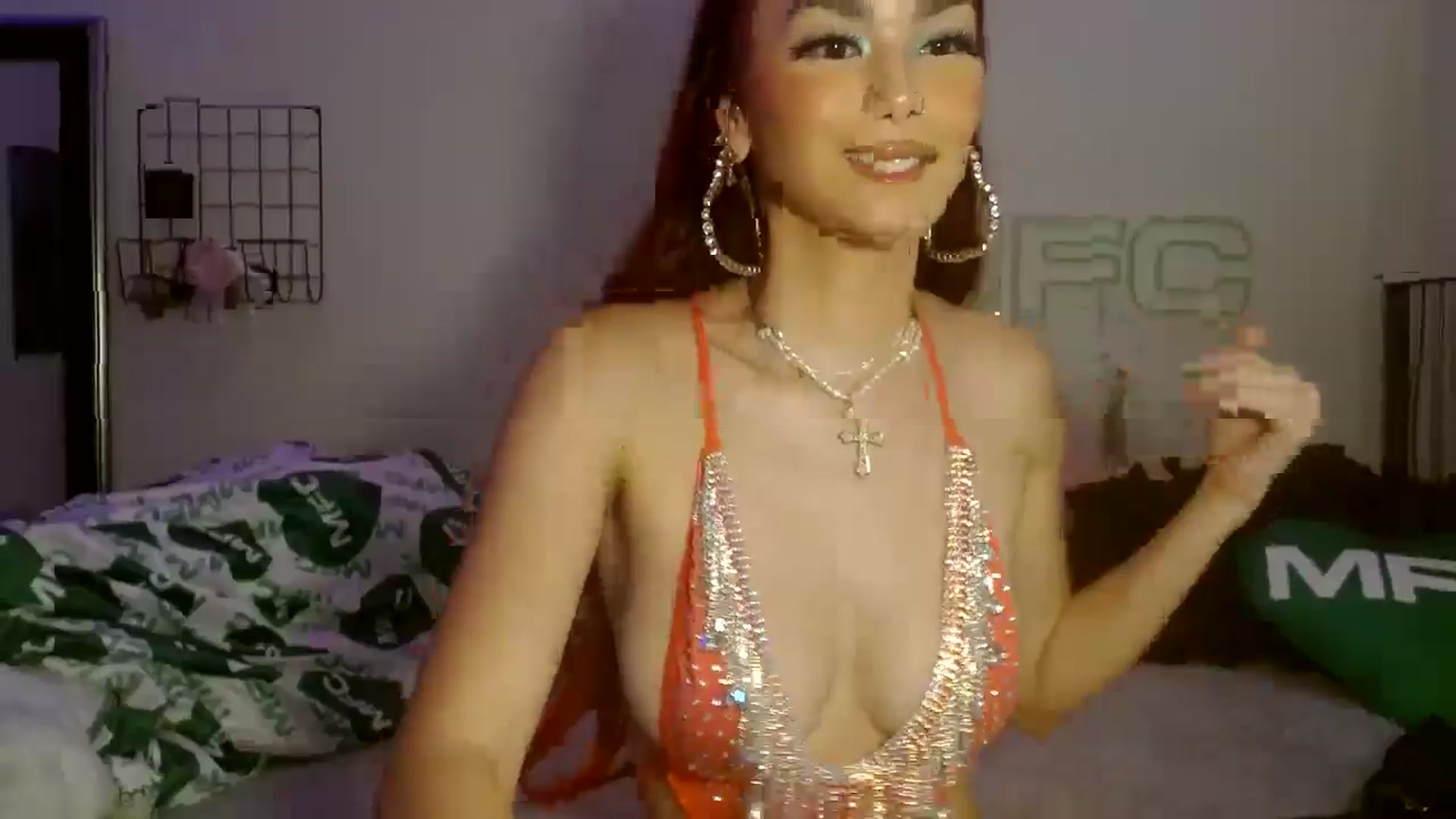 Gallery image thumbnail from scarmoonxxx's myfreecams stream on, 11/15/2024, 23:11 image 11 of 20