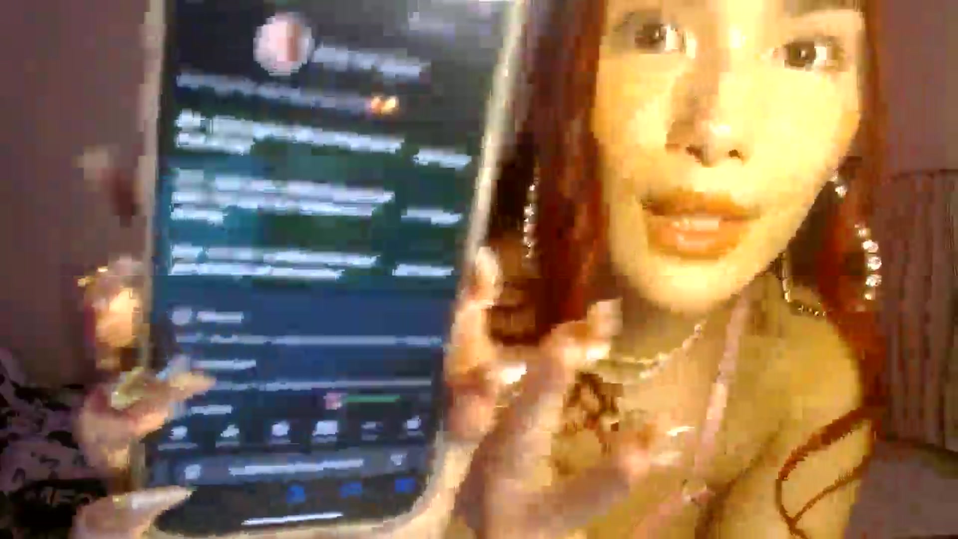 Gallery image thumbnail from scarmoonxxx's myfreecams stream on, 12/08/2024, 09:31 image 16 of 20