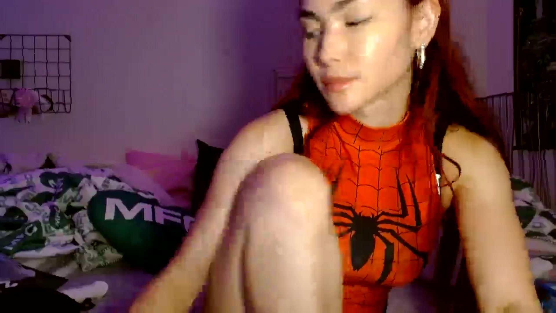 Gallery image thumbnail from scarmoonxxx's myfreecams stream on, 05/15/2025, 07:01 image 7 of 20