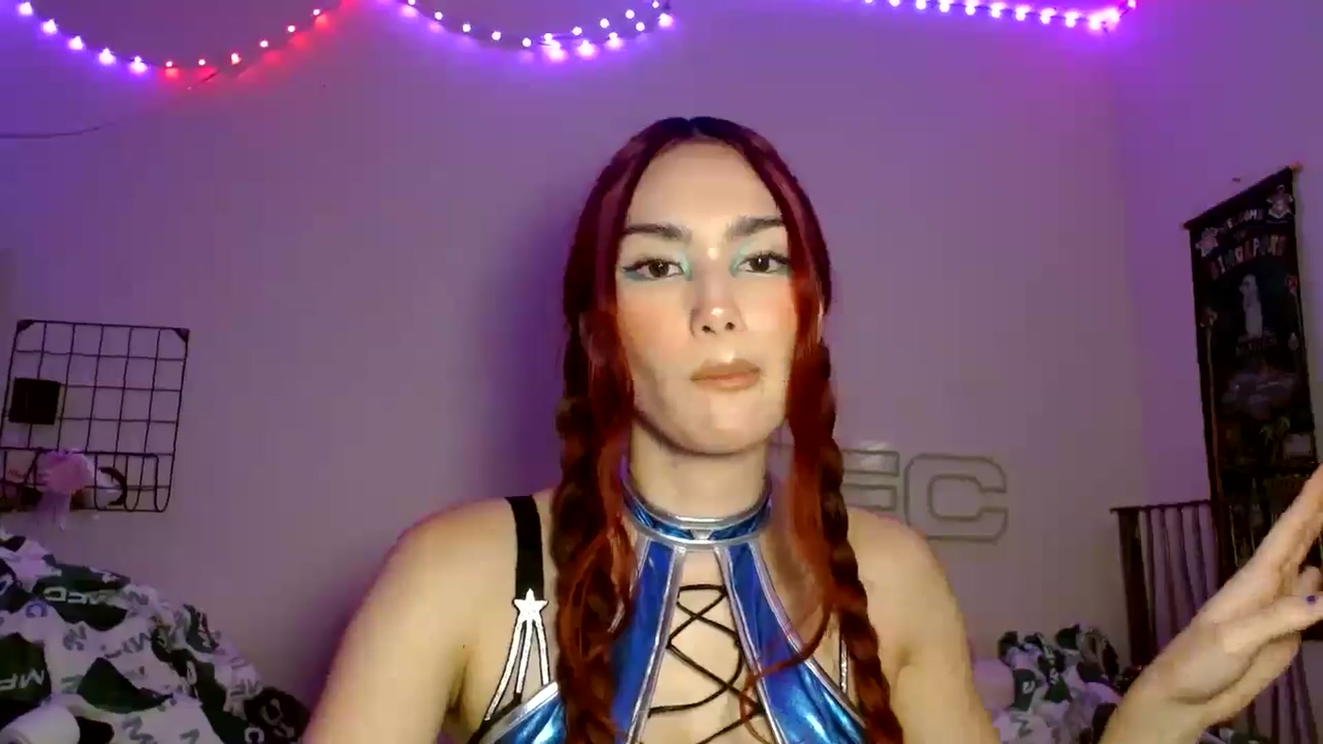 Gallery image thumbnail from scarmoonxxx's myfreecams stream on, 06/13/2025, 04:32 image 8 of 20