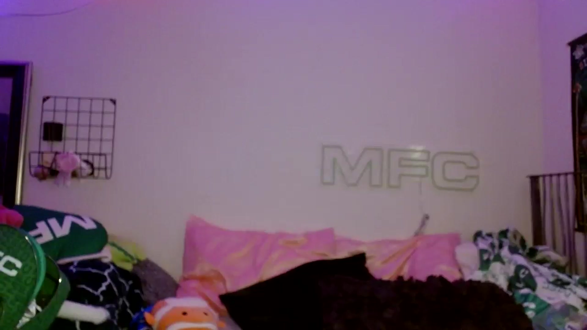 Gallery image thumbnail from scarmoonxxx's myfreecams stream on, 06/13/2025, 06:53 image 12 of 20
