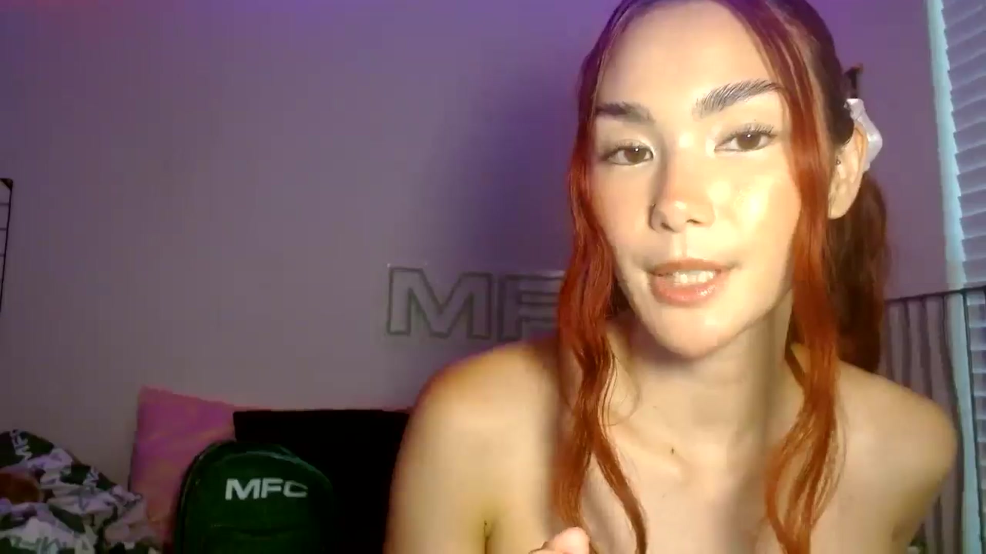 Gallery image thumbnail from scarmoonxxx's myfreecams stream on, 06/27/2025, 23:33 image 20 of 20