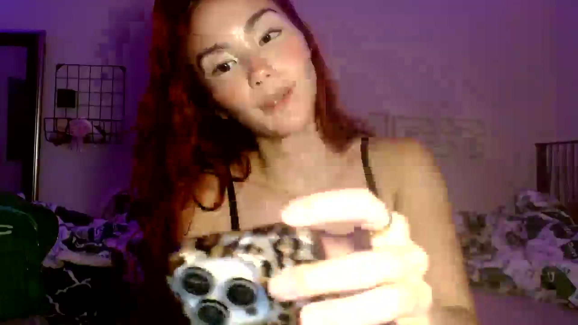 Gallery image thumbnail from scarmoonxxx's myfreecams stream on, 06/28/2025, 05:52 image 5 of 20