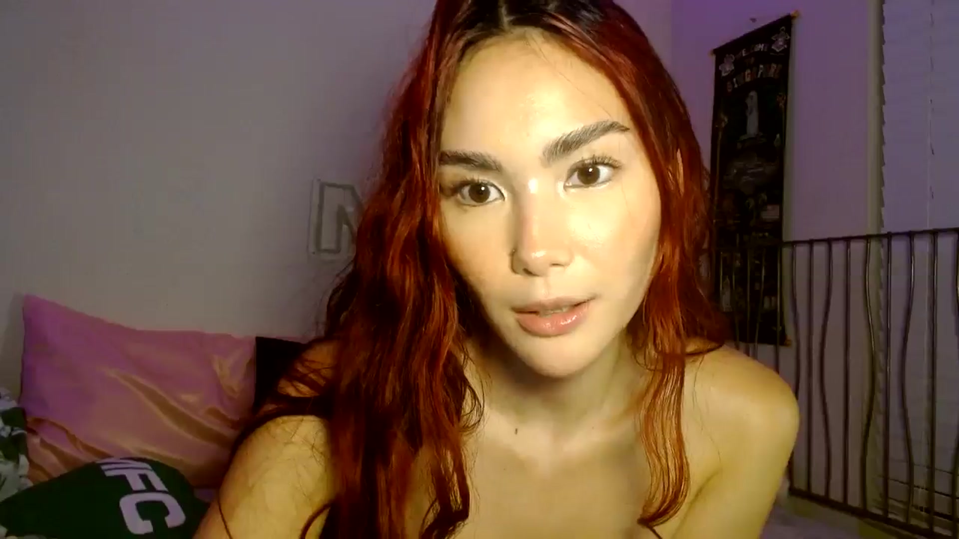 Gallery image thumbnail from scarmoonxxx's myfreecams stream on, 07/15/2025, 07:32 image 13 of 20