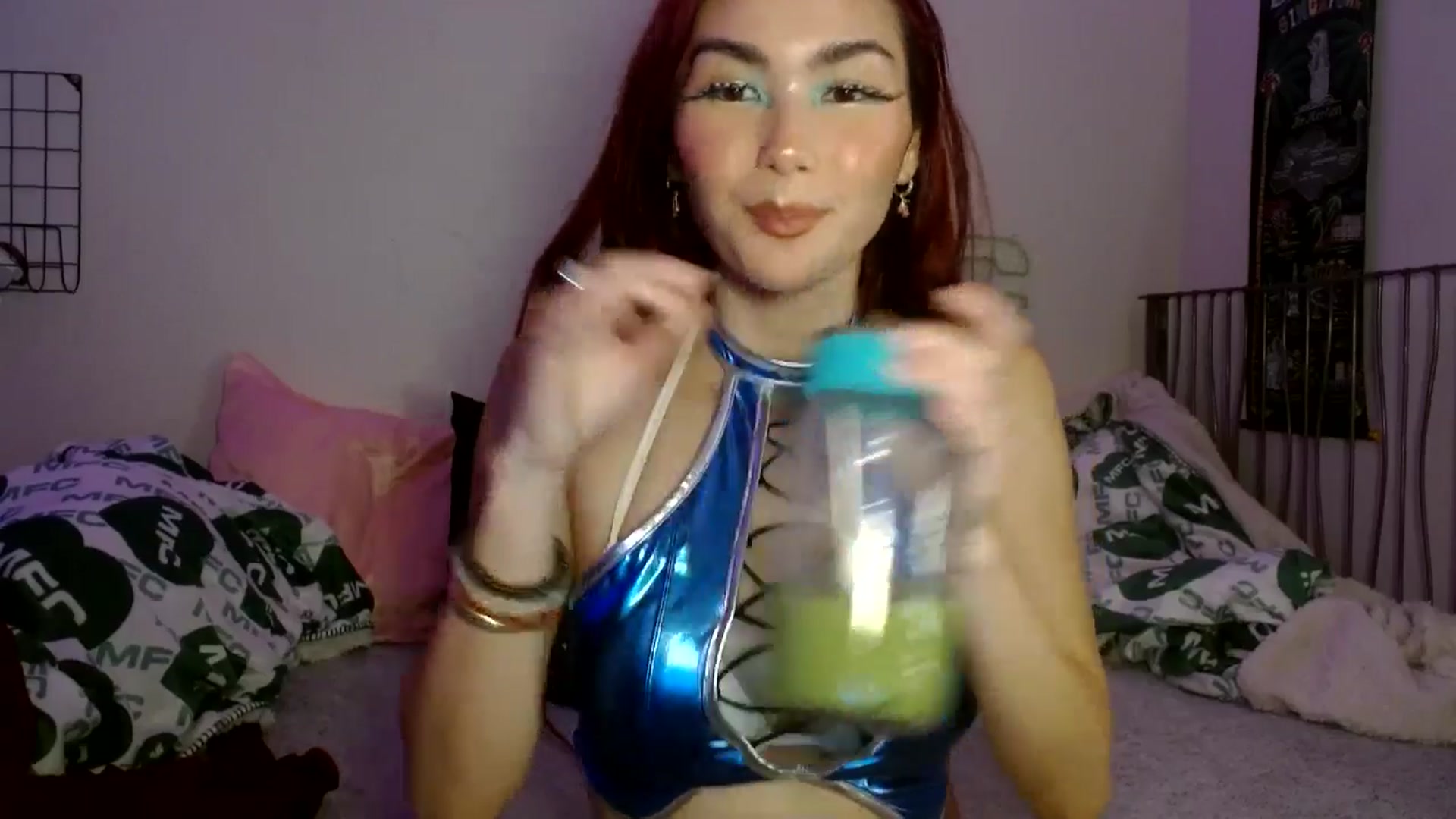 Gallery image thumbnail from scarmoonxxx's myfreecams stream on, 08/05/2025, 05:41 image 12 of 20