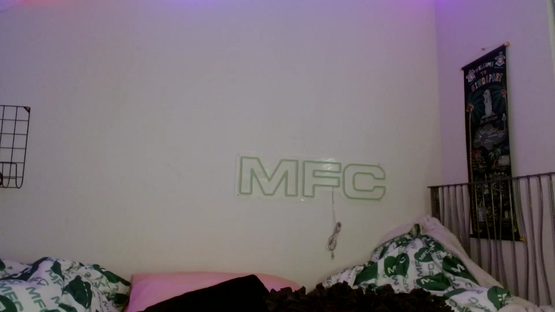 Gallery image thumbnail from scarmoonxxx's myfreecams stream on, 08/05/2025, 07:09 image 11 of 20