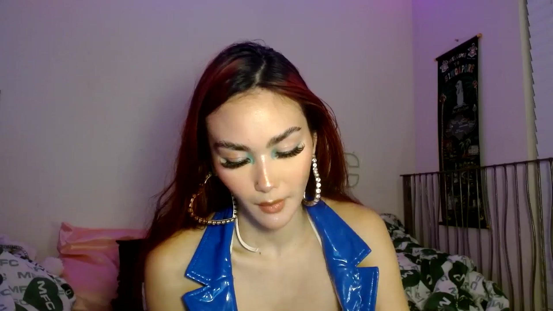 Gallery image thumbnail from scarmoonxxx's myfreecams stream on, 08/08/2025, 01:47 image 7 of 20