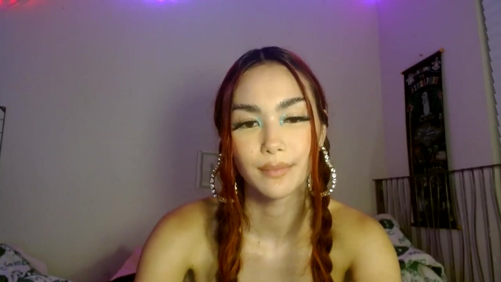 Gallery image thumbnail from scarmoonxxx's myfreecams stream on, 08/09/2025, 07:36 image 2 of 20