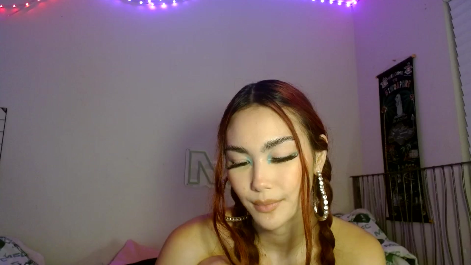 Gallery image thumbnail from scarmoonxxx's myfreecams stream on, 08/09/2025, 07:36 image 4 of 20