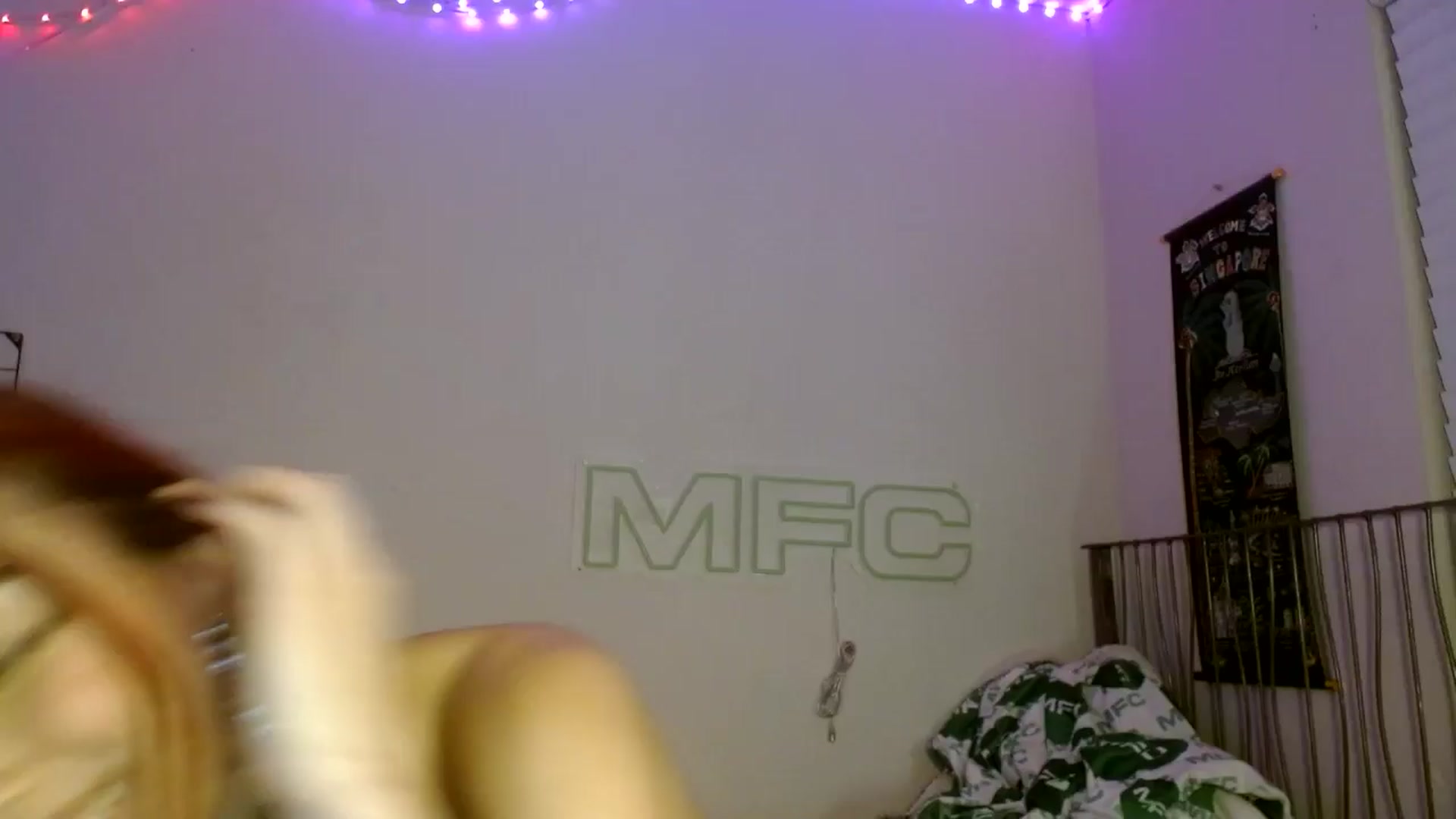 Gallery image thumbnail from scarmoonxxx's myfreecams stream on, 08/09/2025, 07:36 image 1 of 20