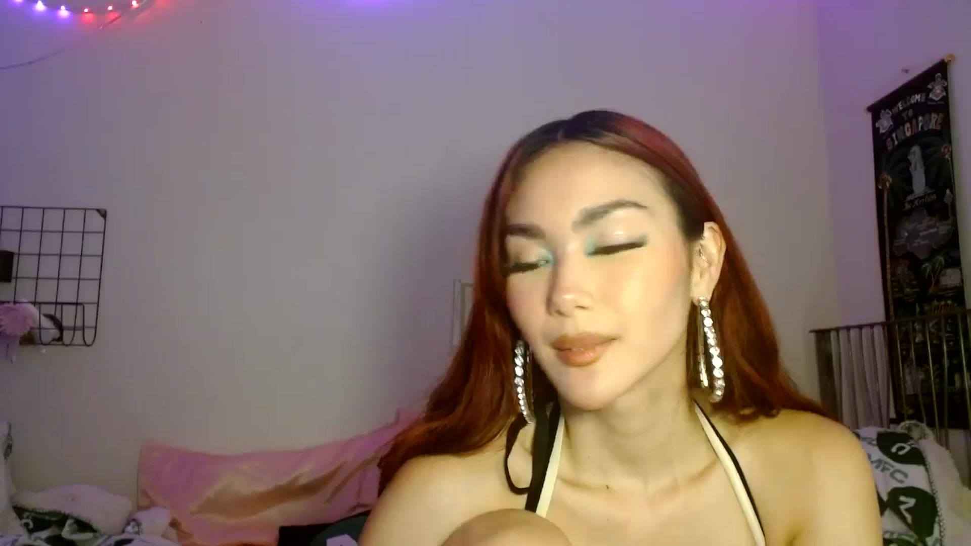 Gallery image thumbnail from scarmoonxxx's myfreecams stream on, 08/10/2025, 06:35 image 15 of 20