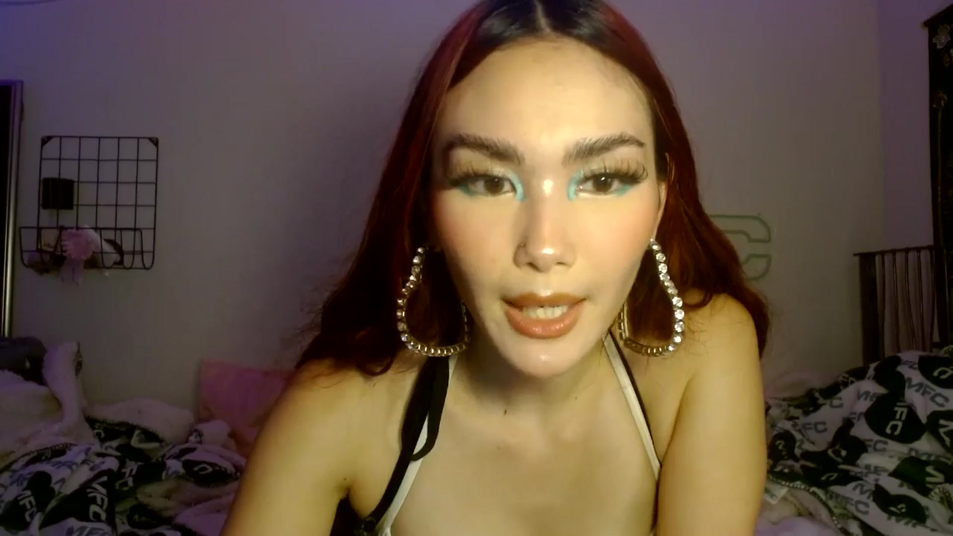 Gallery image thumbnail from scarmoonxxx's myfreecams stream on, 08/10/2025, 06:35 image 11 of 20