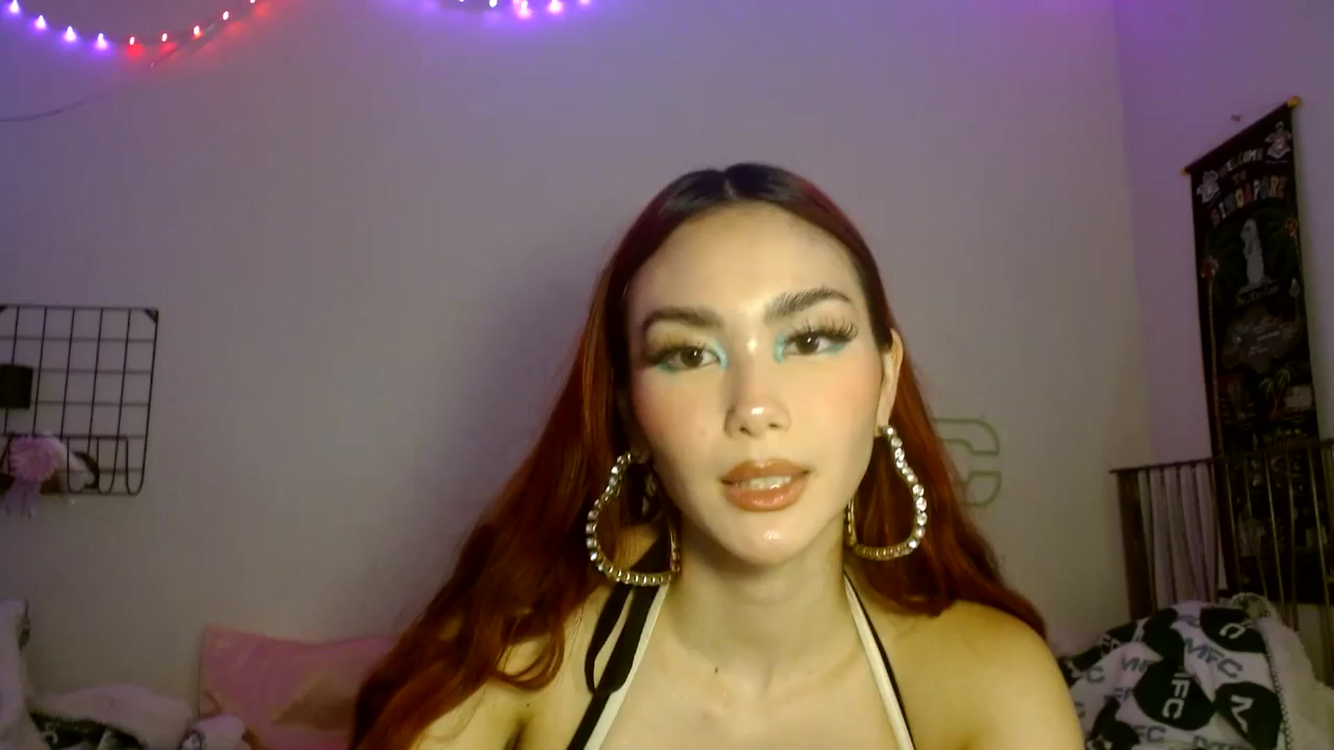 Gallery image thumbnail from scarmoonxxx's myfreecams stream on, 08/10/2025, 06:35 image 16 of 20