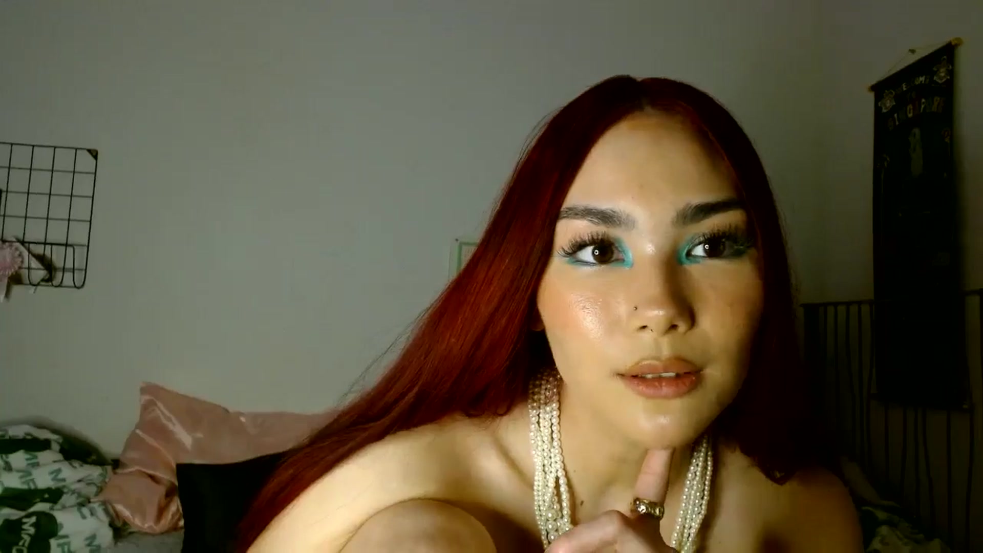 Gallery image thumbnail from scarmoonxxx's myfreecams stream on, 11/01/2025, 09:36 image 16 of 20