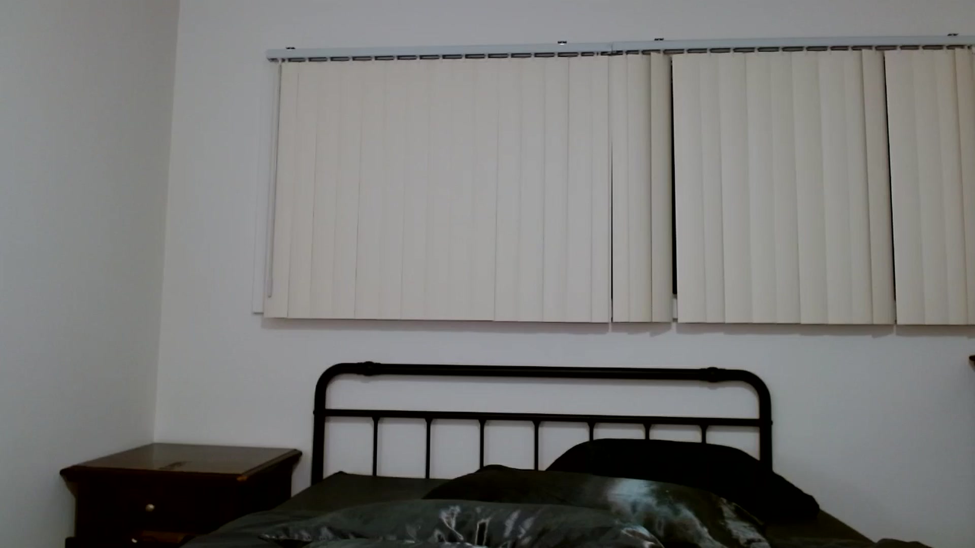 Gallery image thumbnail from scarmoonxxx's myfreecams stream on, 02/15/2026, 10:51 image 1 of 20