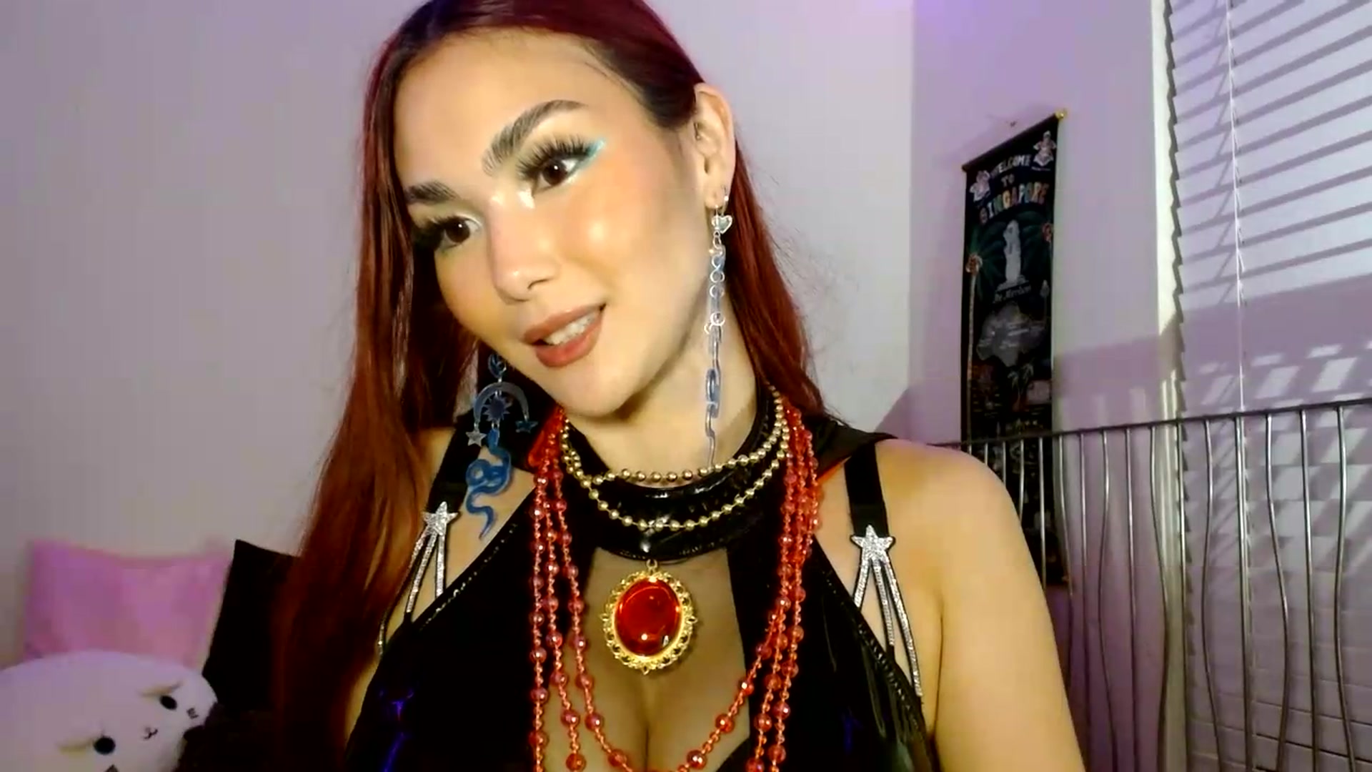 Gallery image thumbnail from scarmoonxxx's myfreecams stream on, 07/06/2026, 07:23 image 17 of 20