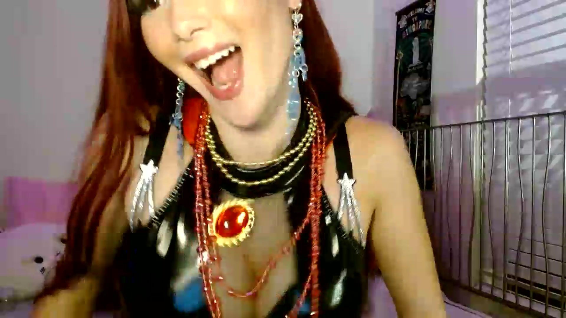 Gallery image thumbnail from scarmoonxxx's myfreecams stream on, 07/06/2026, 07:23 image 13 of 20